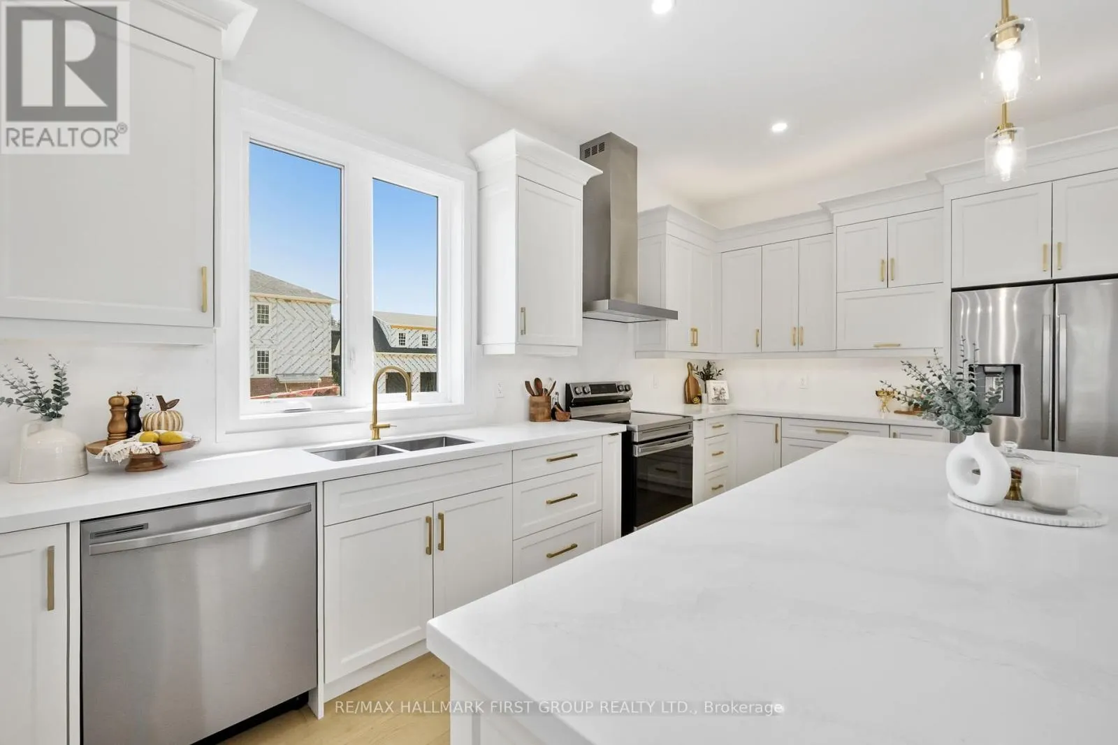 213 SUZANNE MESS BOULEVARD