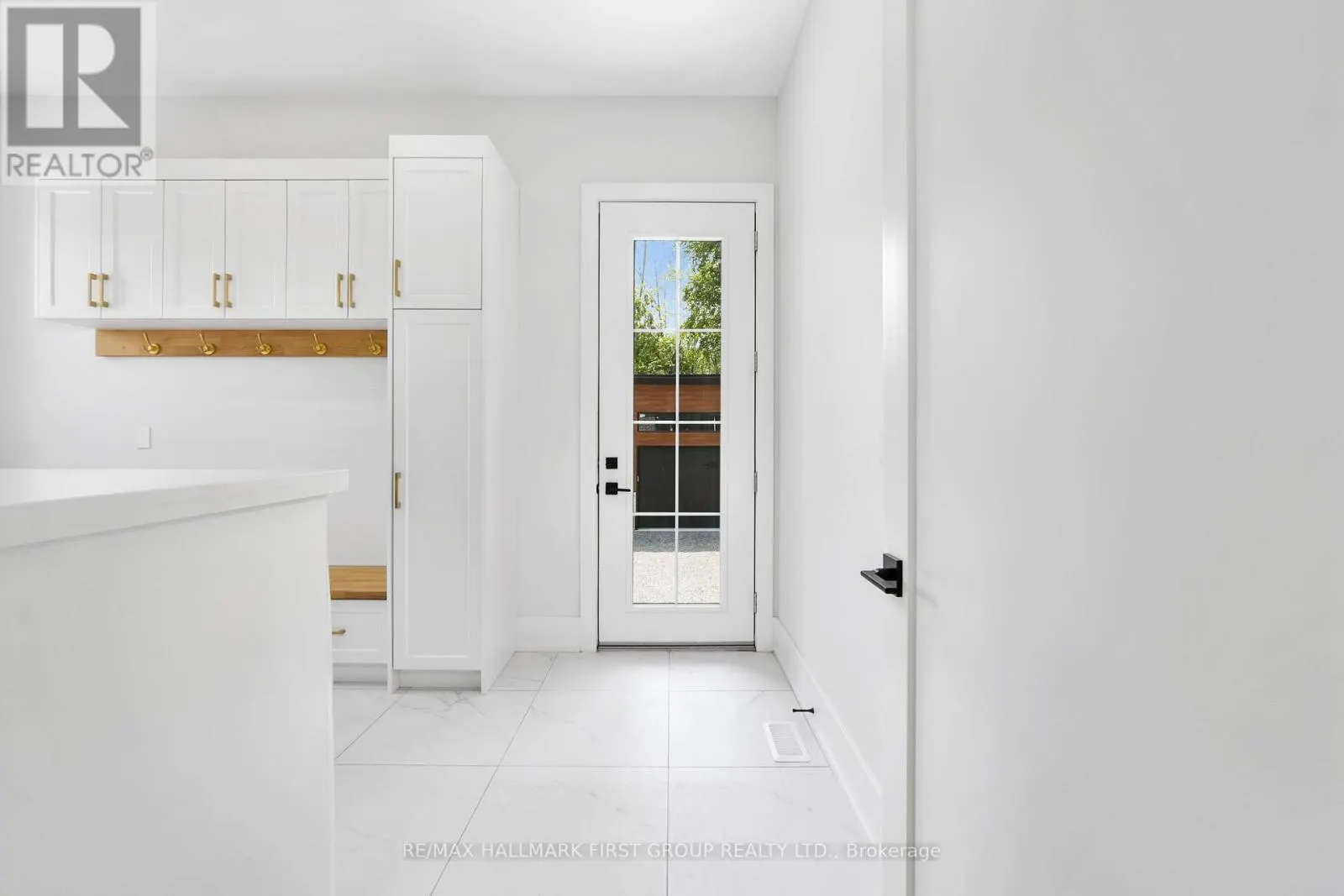 213 SUZANNE MESS BOULEVARD