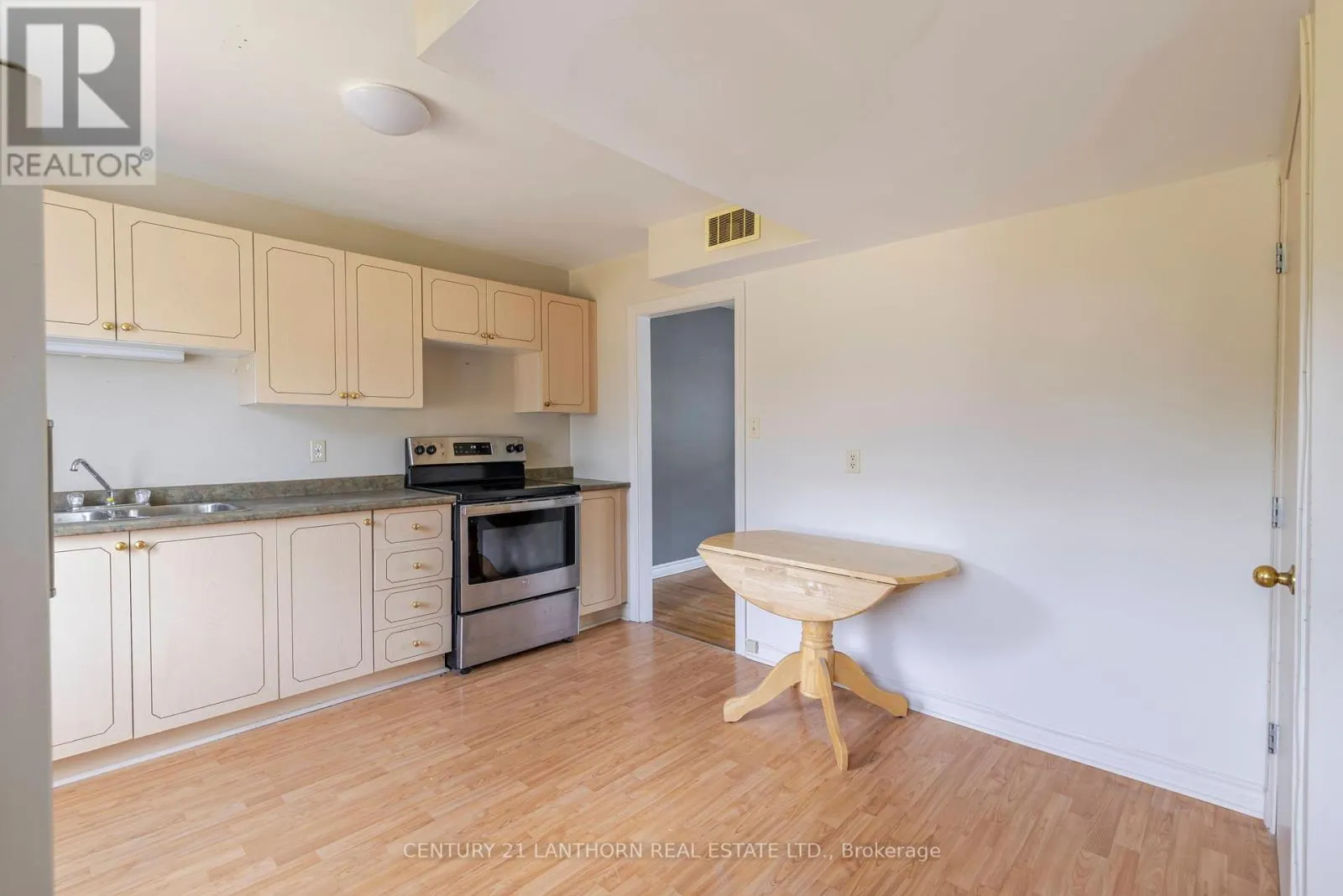 6 INKERMAN AVENUE