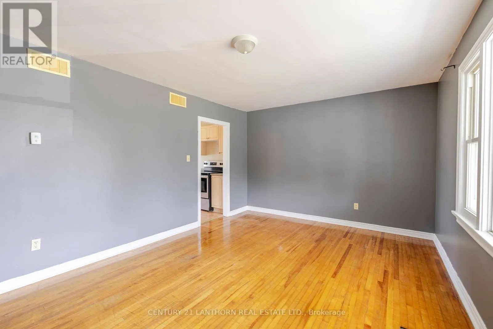 6 INKERMAN AVENUE