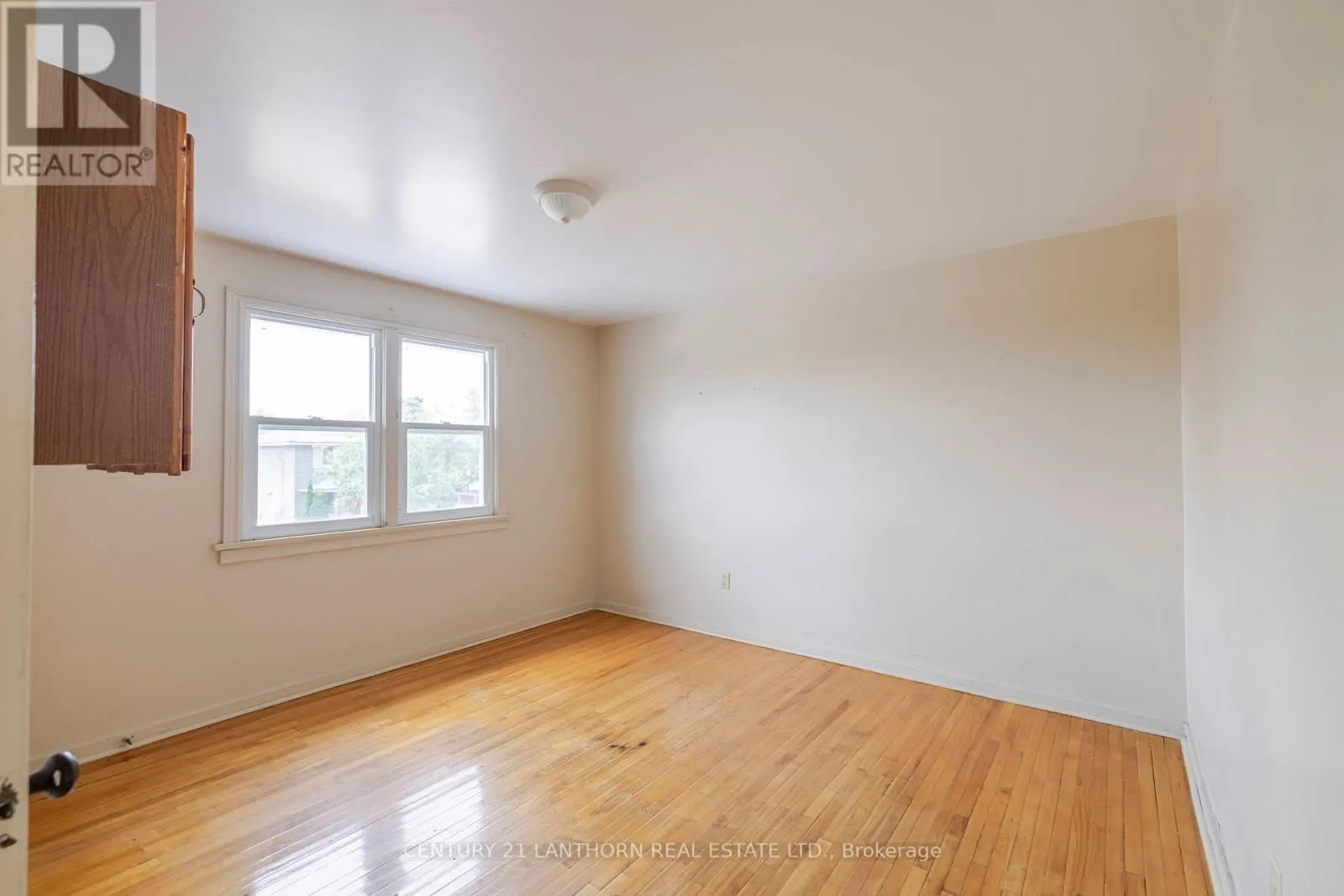 6 INKERMAN AVENUE
