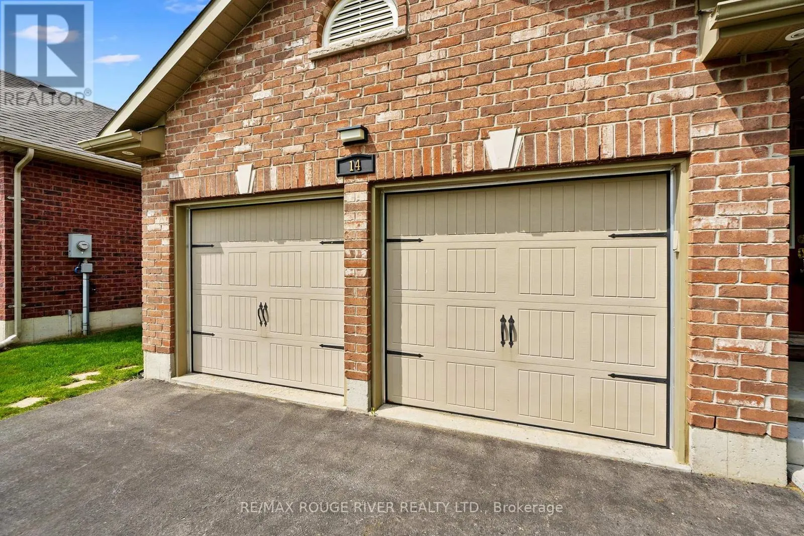14 ALGONQUIN AVENUE