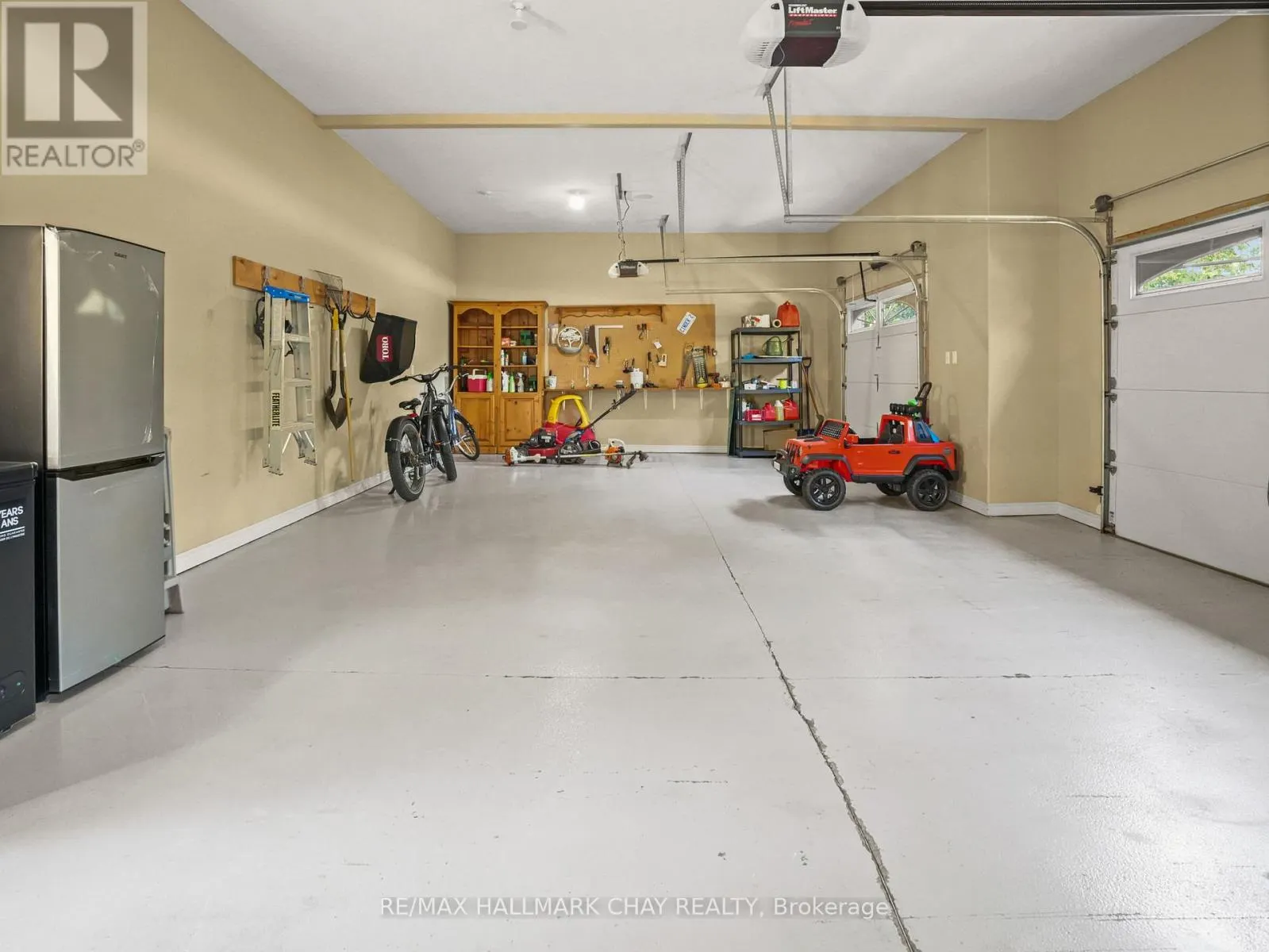 7 JEFFERY DRIVE