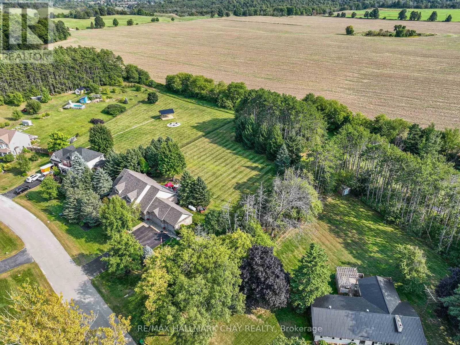 7 JEFFERY DRIVE