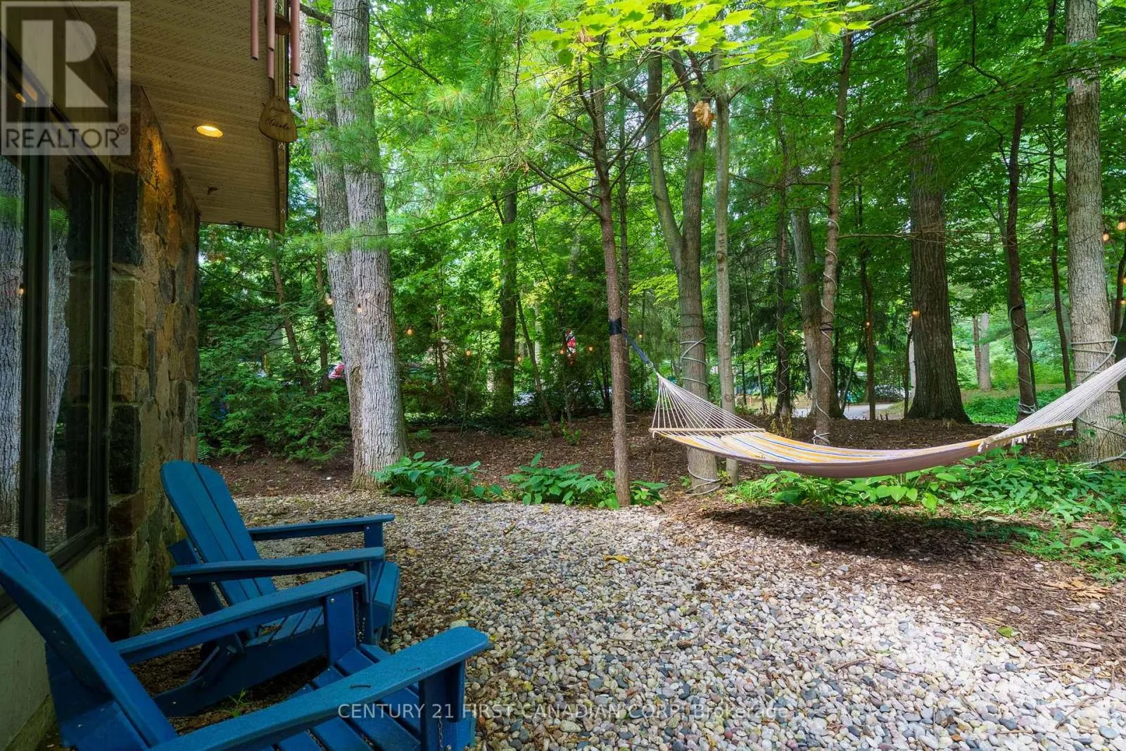 10285 PINES PARKWAY