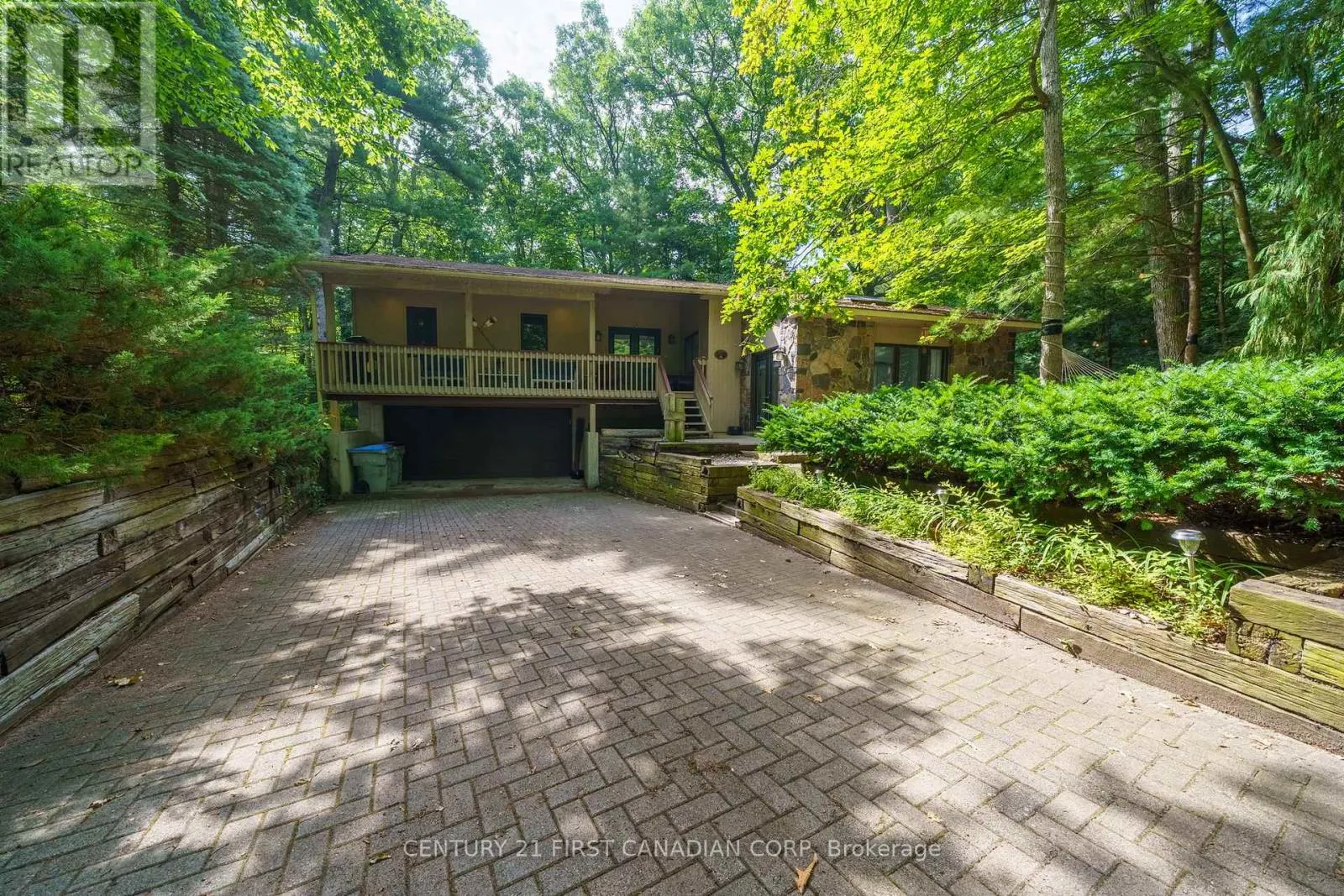 10285 PINES PARKWAY
