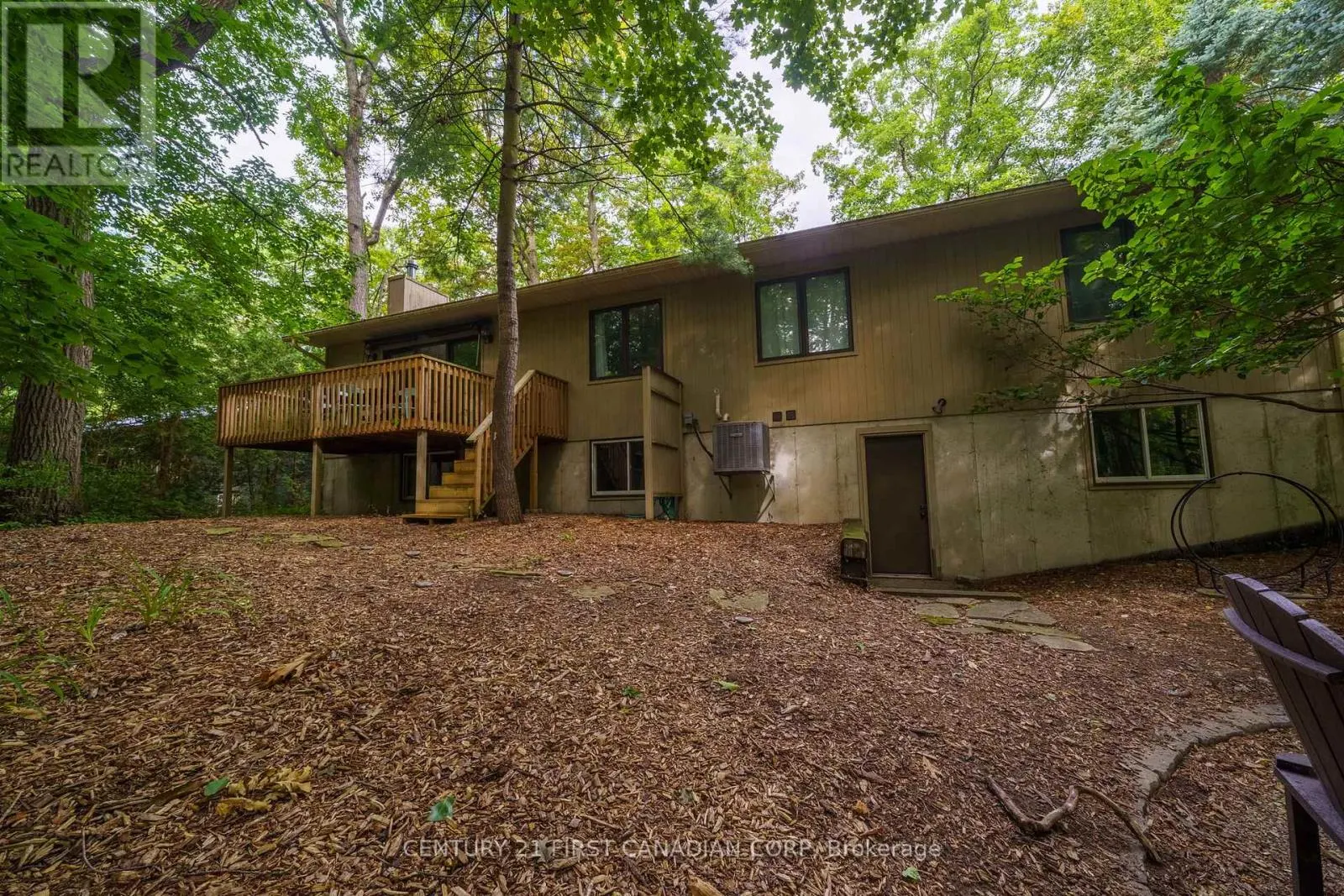 10285 PINES PARKWAY