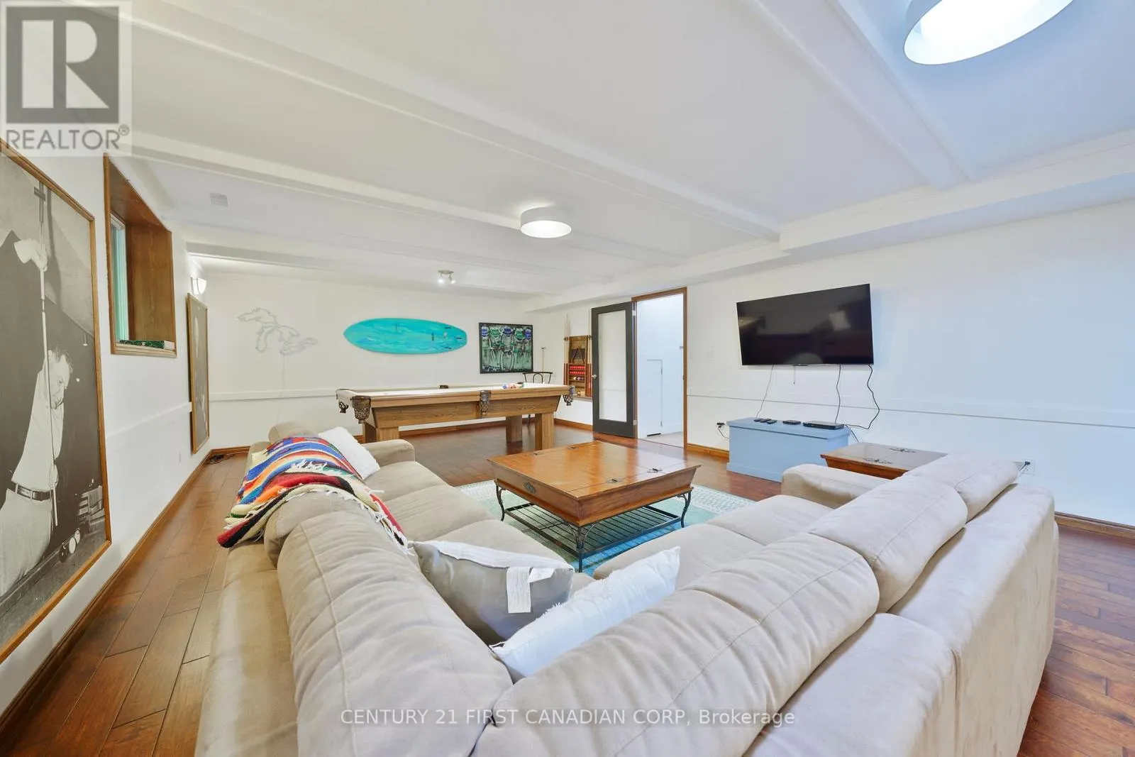 10285 PINES PARKWAY