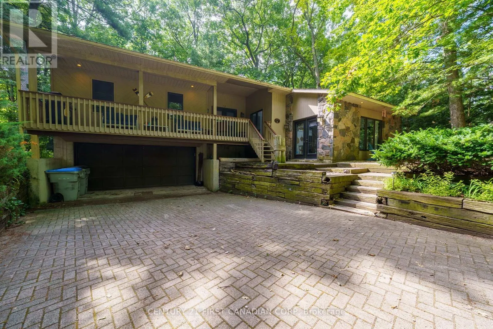 10285 PINES PARKWAY
