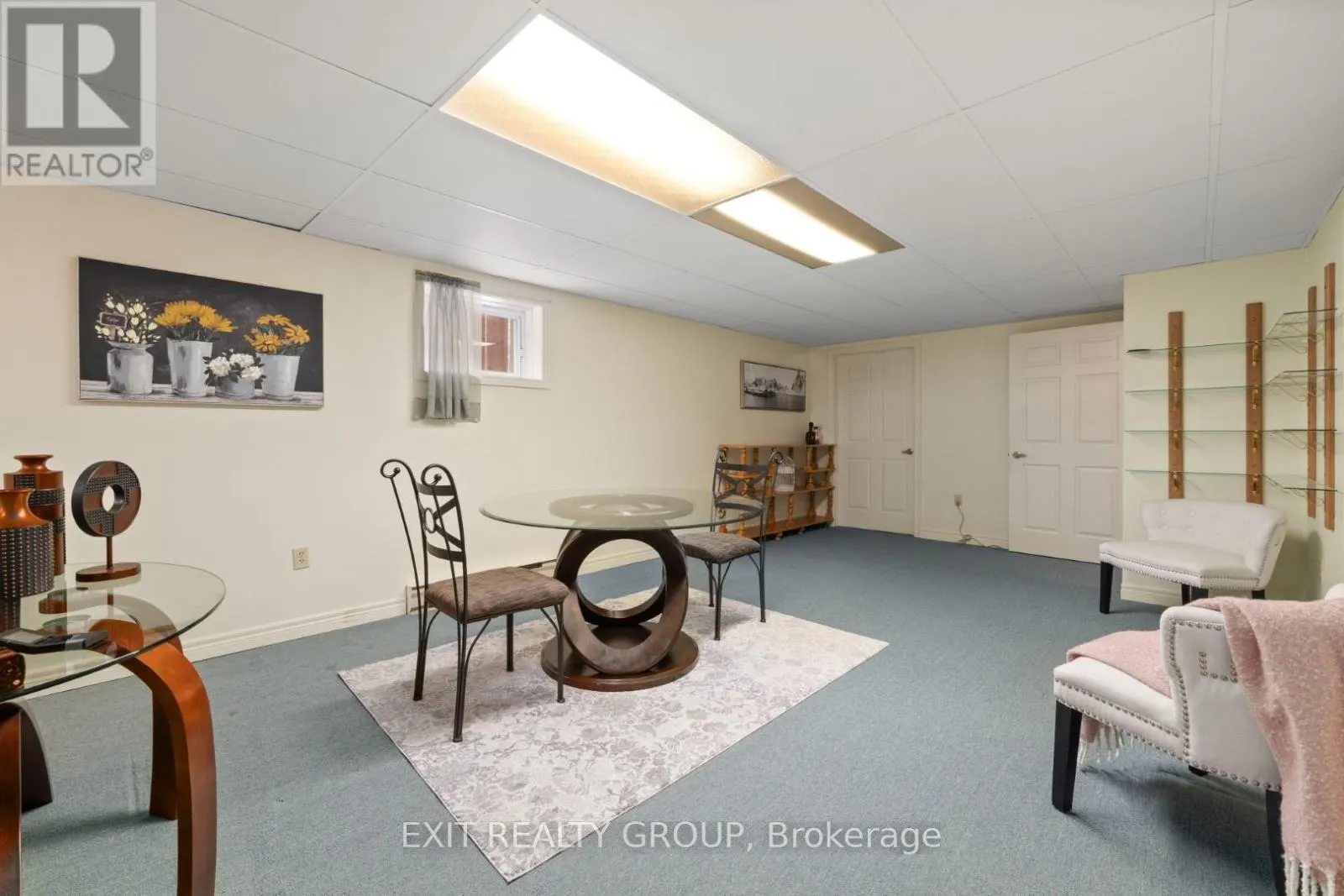16 MAPLE AVENUE