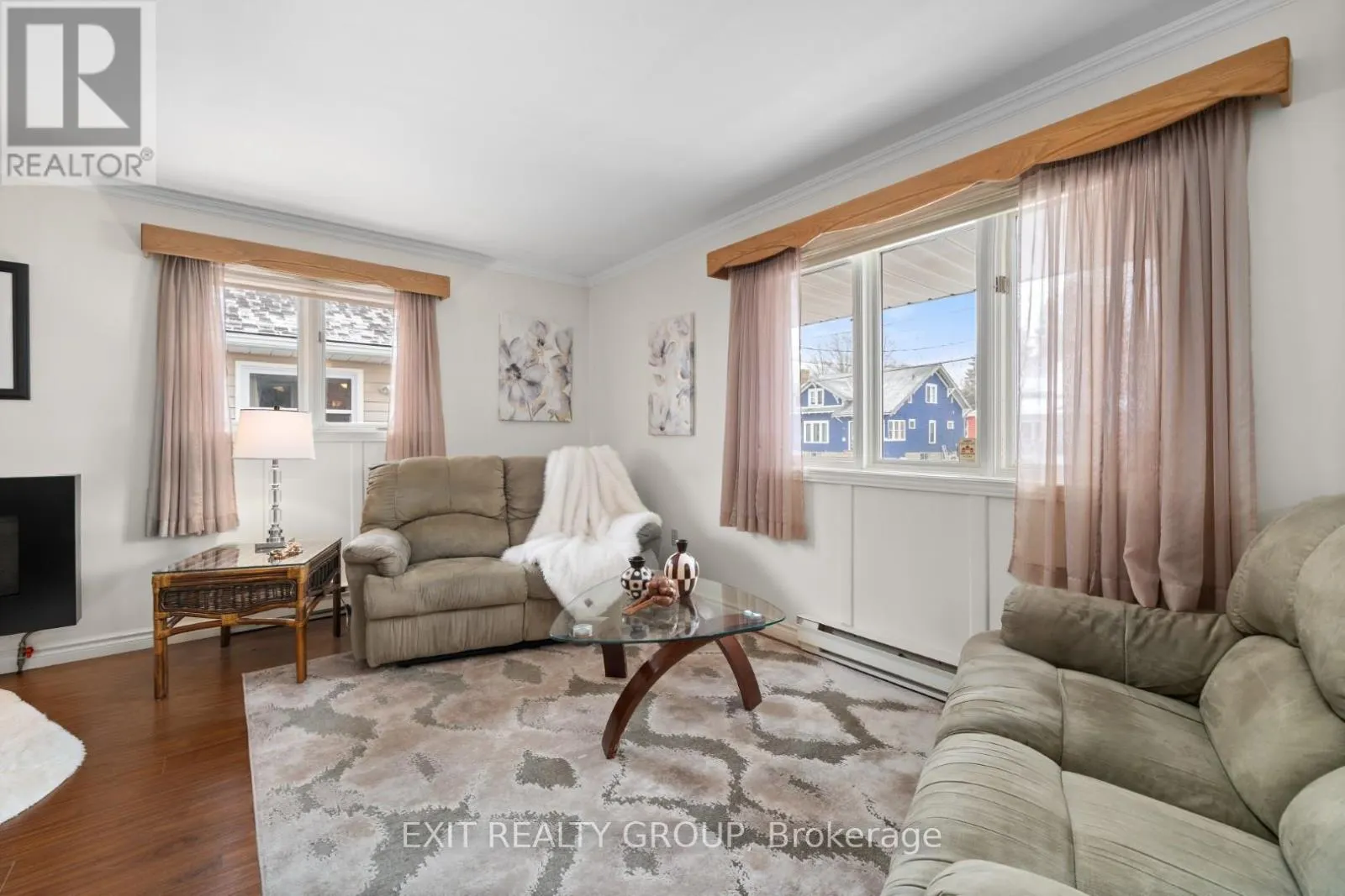16 MAPLE AVENUE