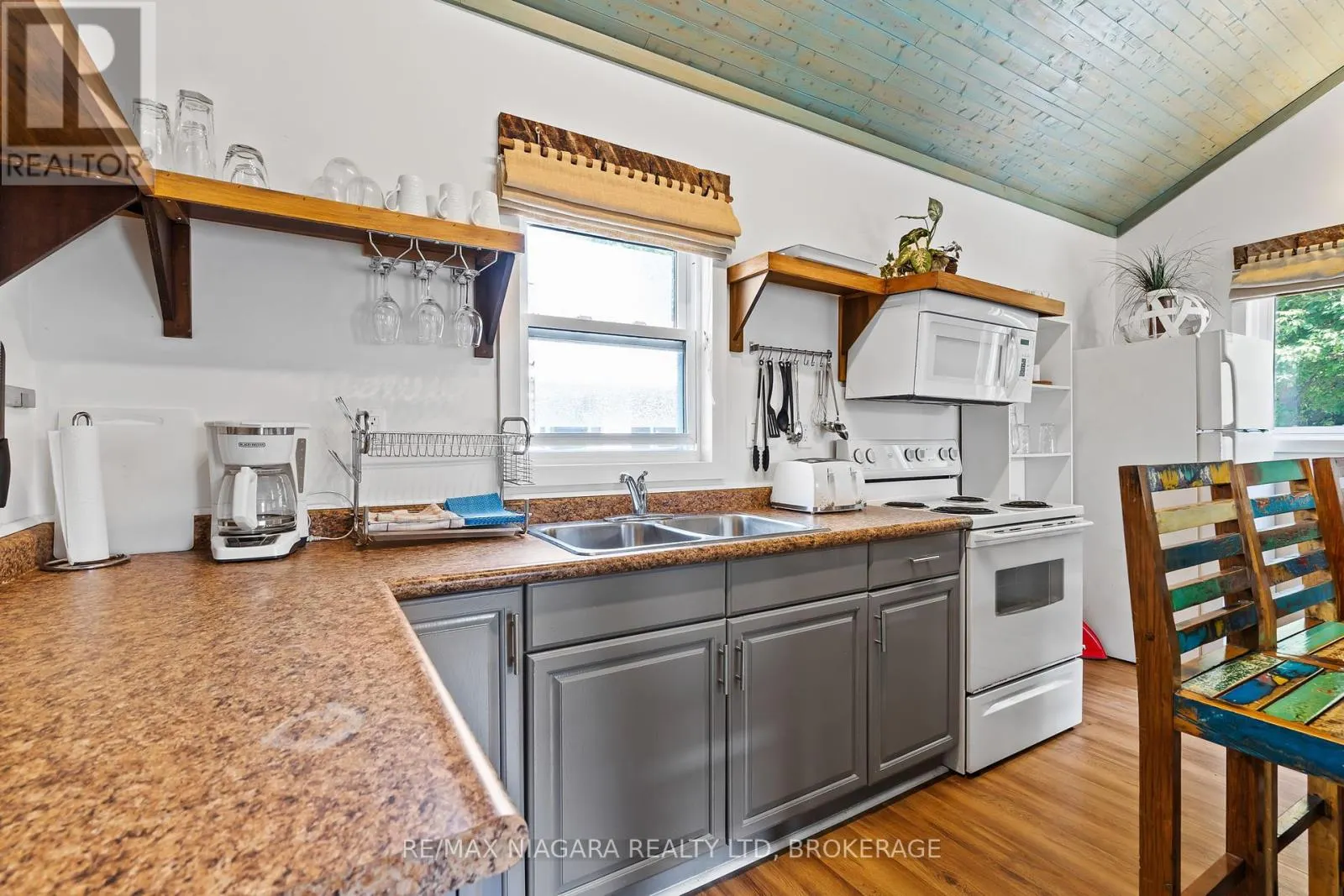 12343 LAKESHORE ROAD