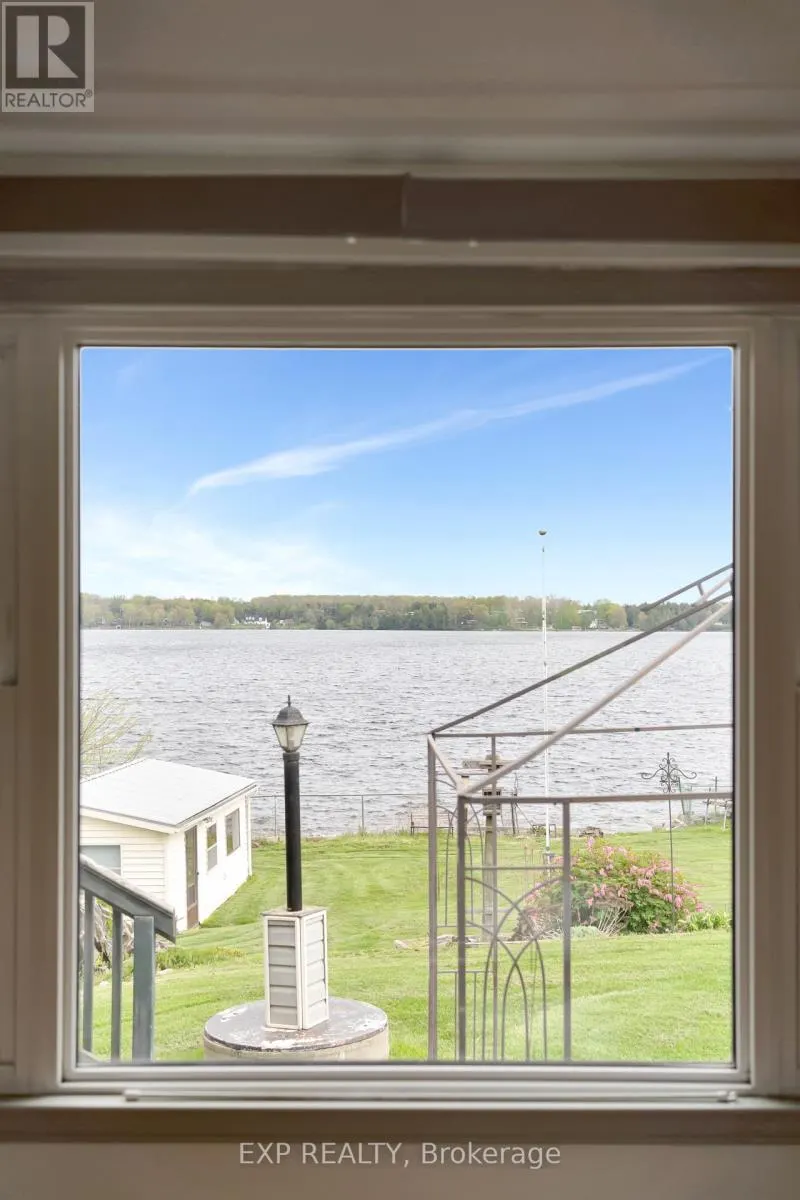 1083 LAKESIDE DRIVE
