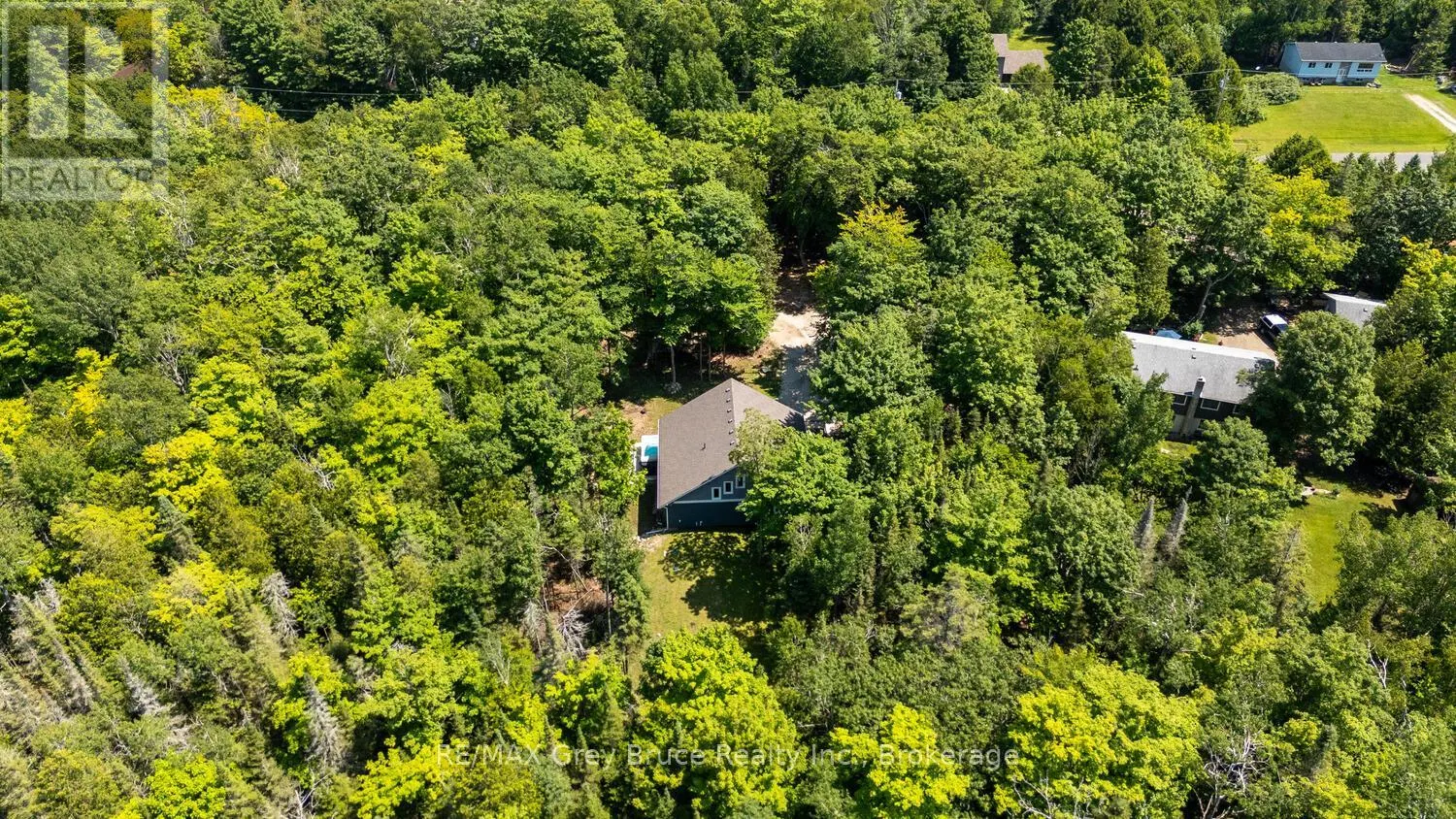 110 MAPLE GOLF CRESCENT