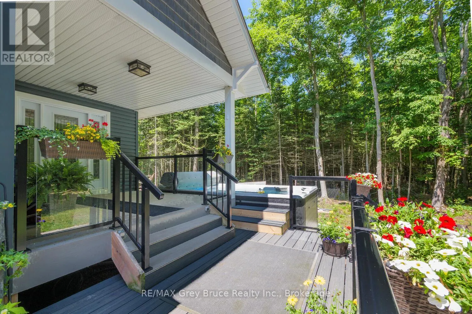 110 MAPLE GOLF CRESCENT