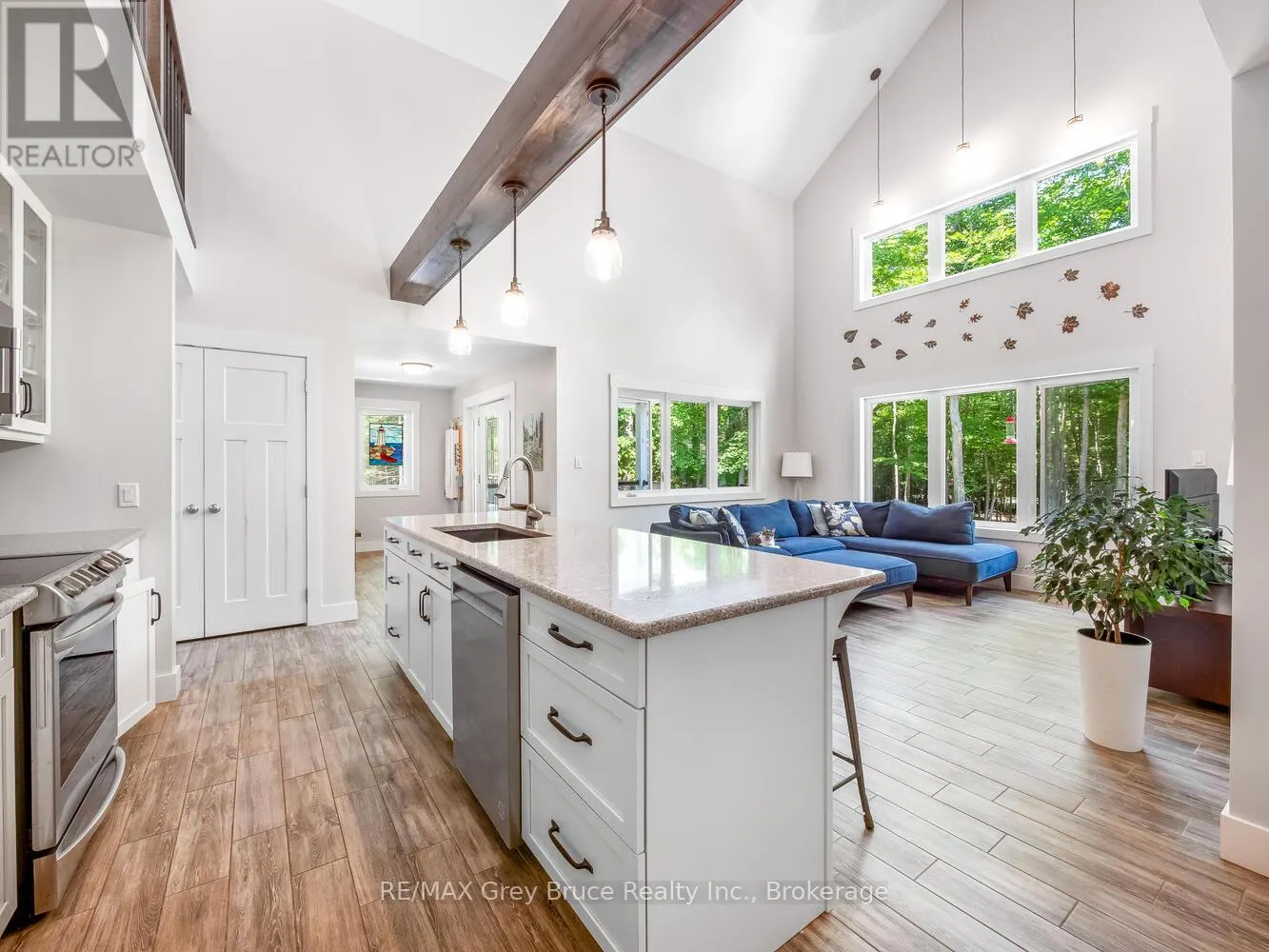 110 MAPLE GOLF CRESCENT