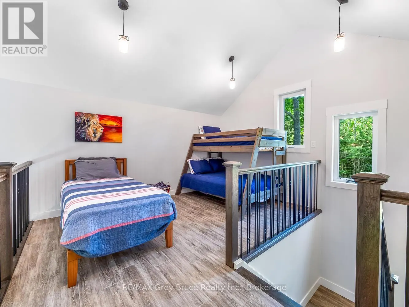 110 MAPLE GOLF CRESCENT
