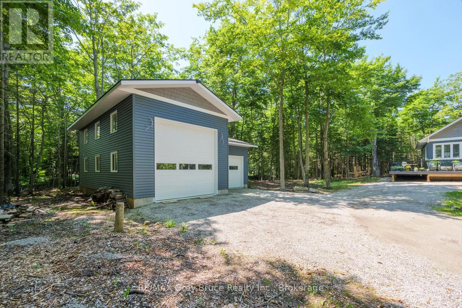 110 MAPLE GOLF CRESCENT
