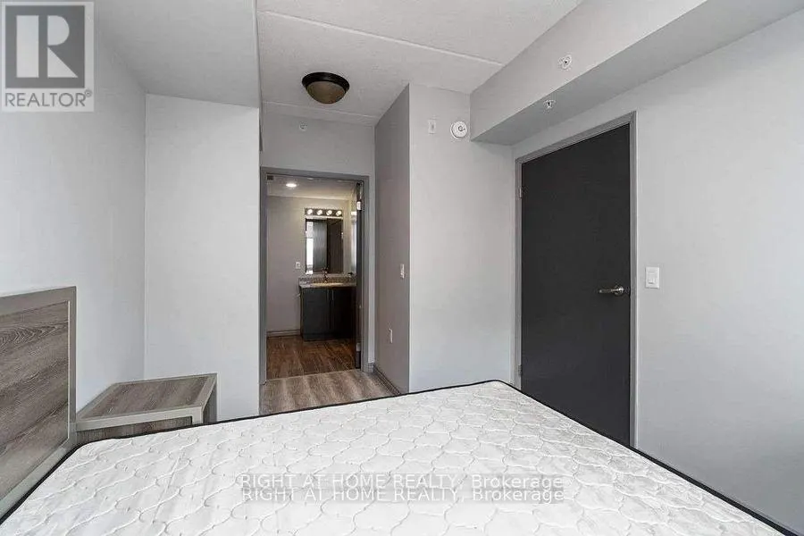 F114 - 275 LARCH STREET