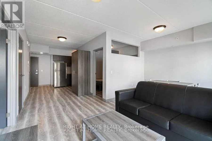 F114 - 275 LARCH STREET
