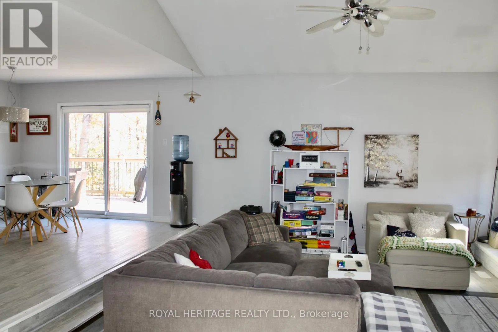 2331 LAKESIDE ROAD