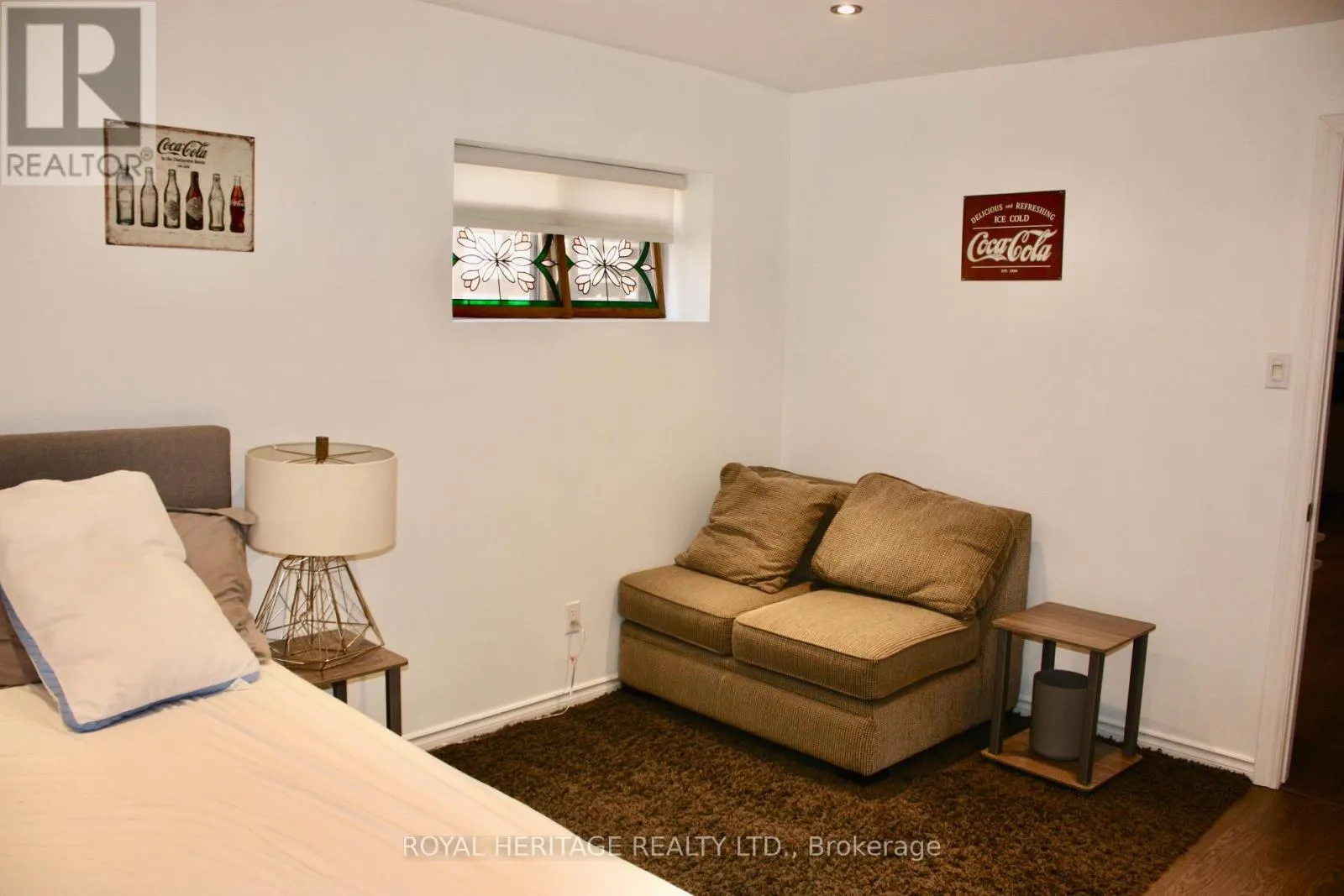 2331 LAKESIDE ROAD