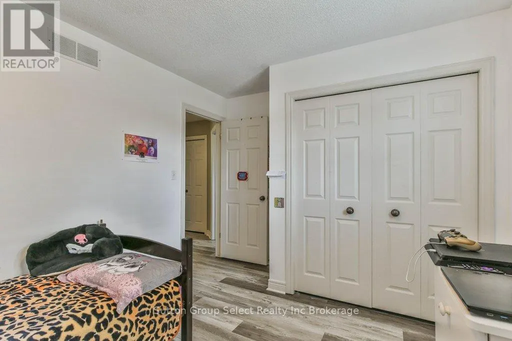 21 HERON AVENUE
