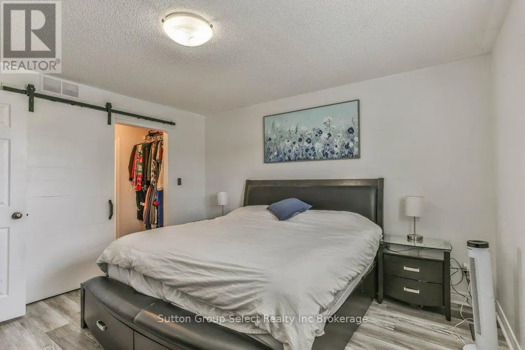 21 HERON AVENUE