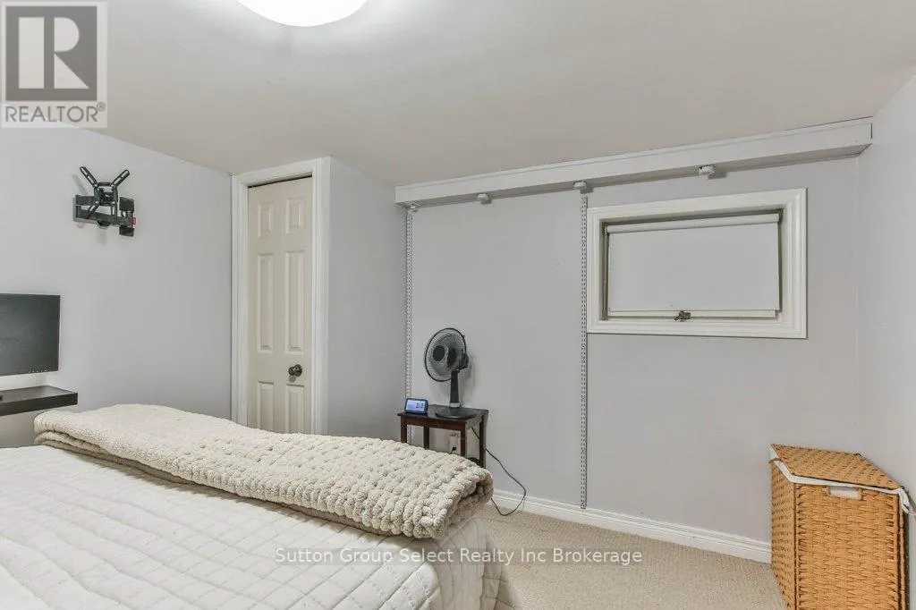21 HERON AVENUE
