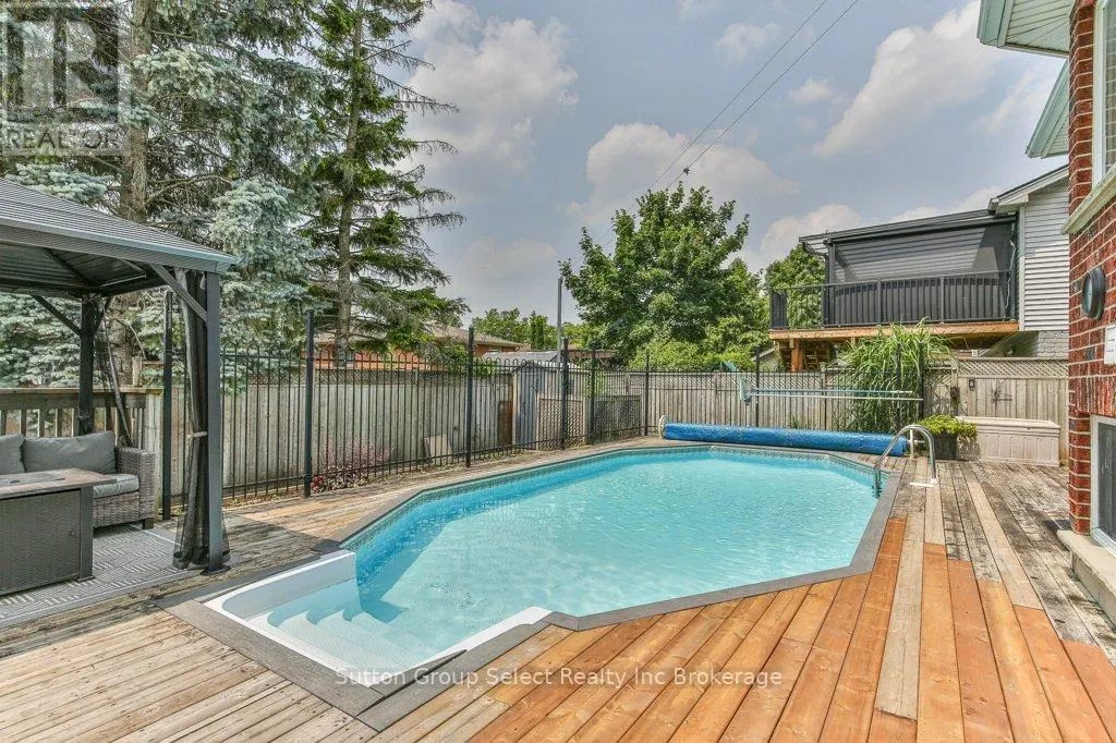 21 HERON AVENUE