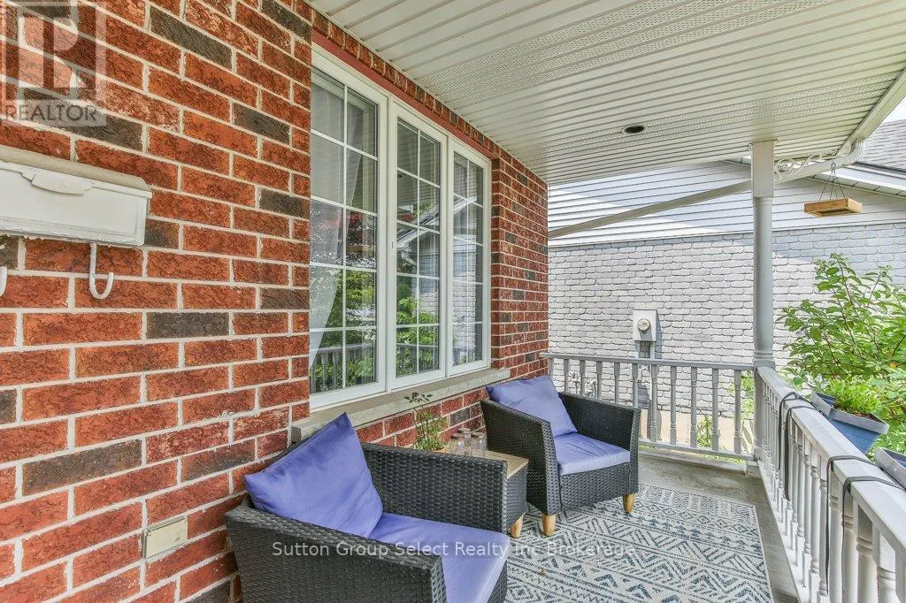 21 HERON AVENUE