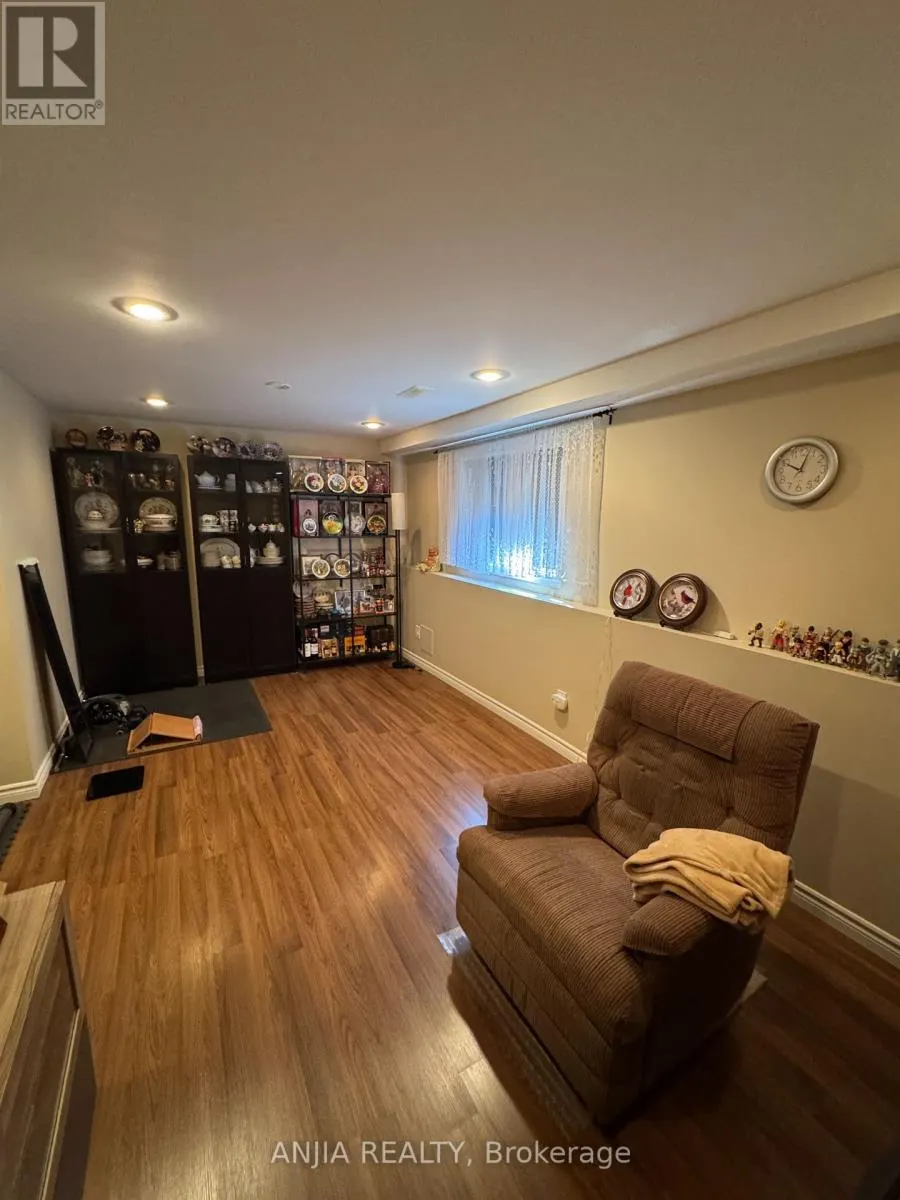 9 - 39 PANABAKER DRIVE