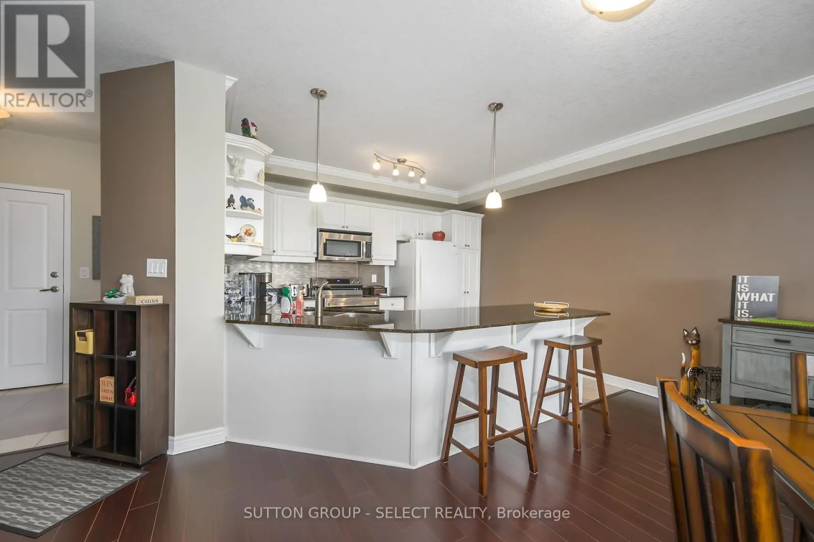 606 - 1030 CORONATION DRIVE, #606