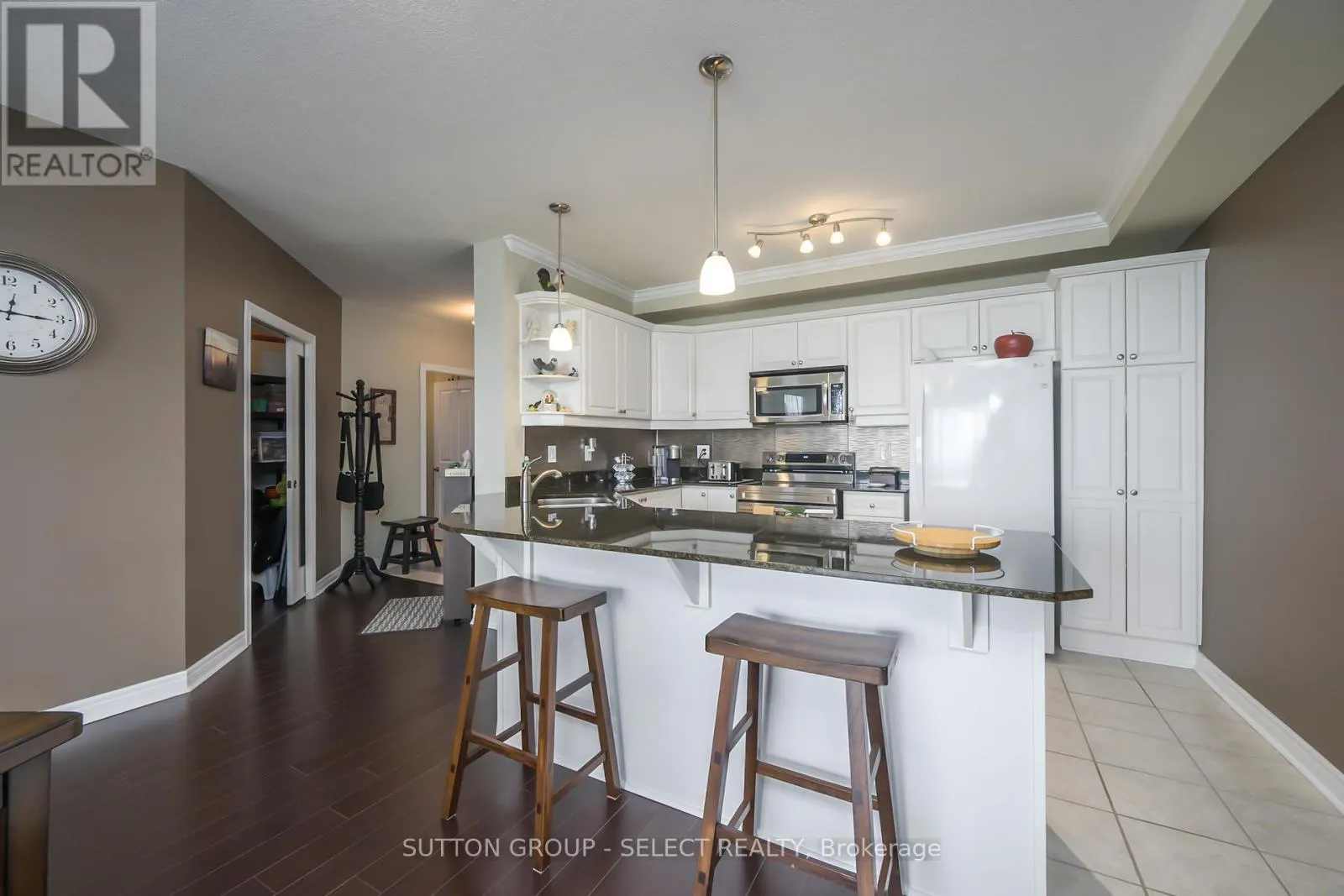 606 - 1030 CORONATION DRIVE, #606