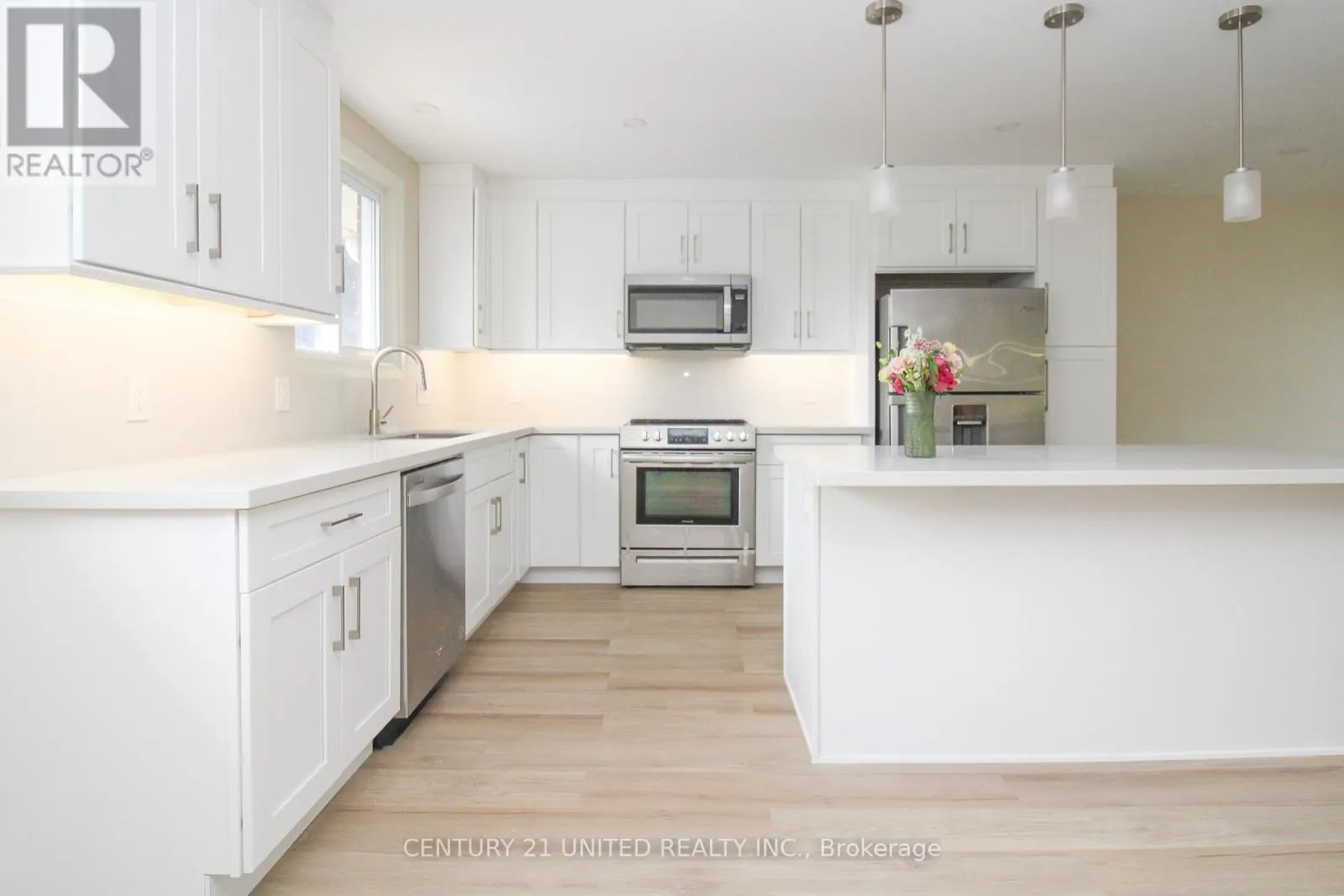 594 SAUGEEN CRESCENT