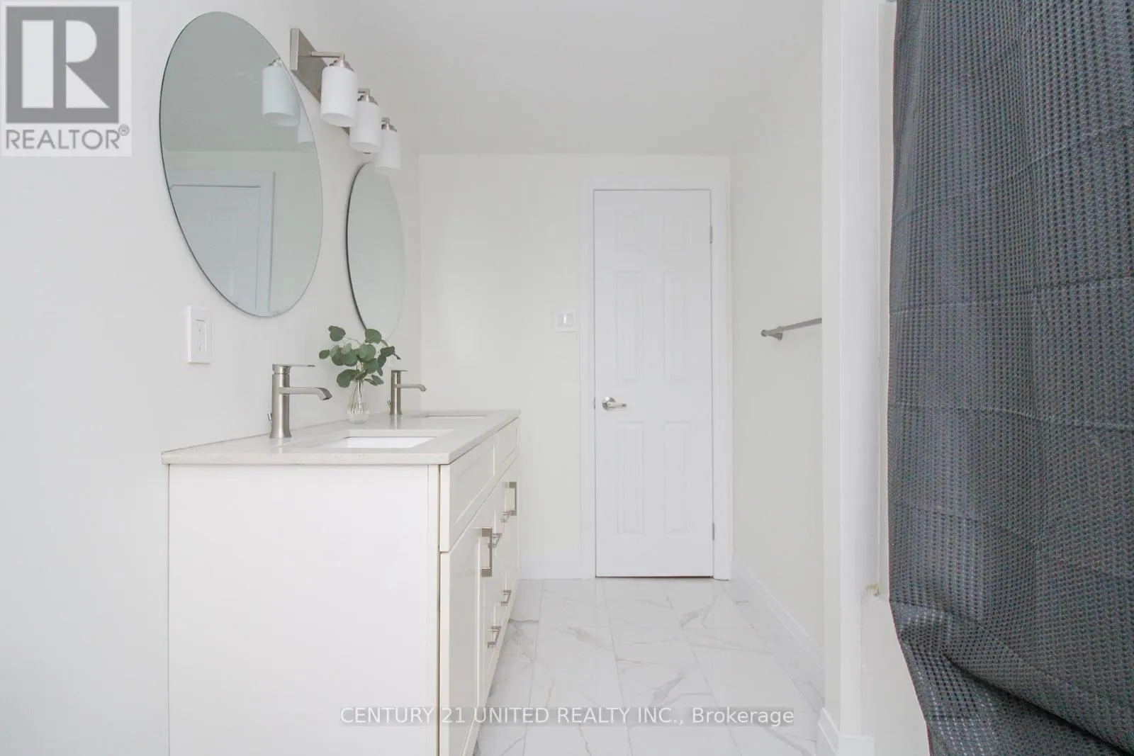 594 SAUGEEN CRESCENT