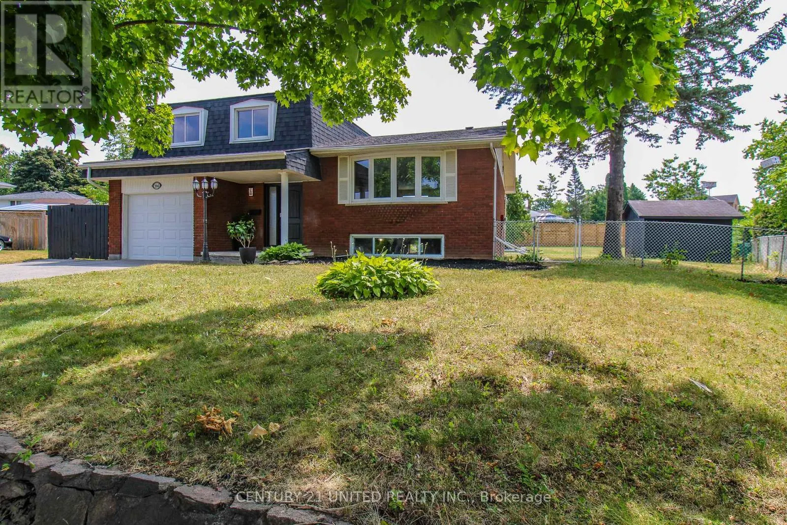 594 SAUGEEN CRESCENT