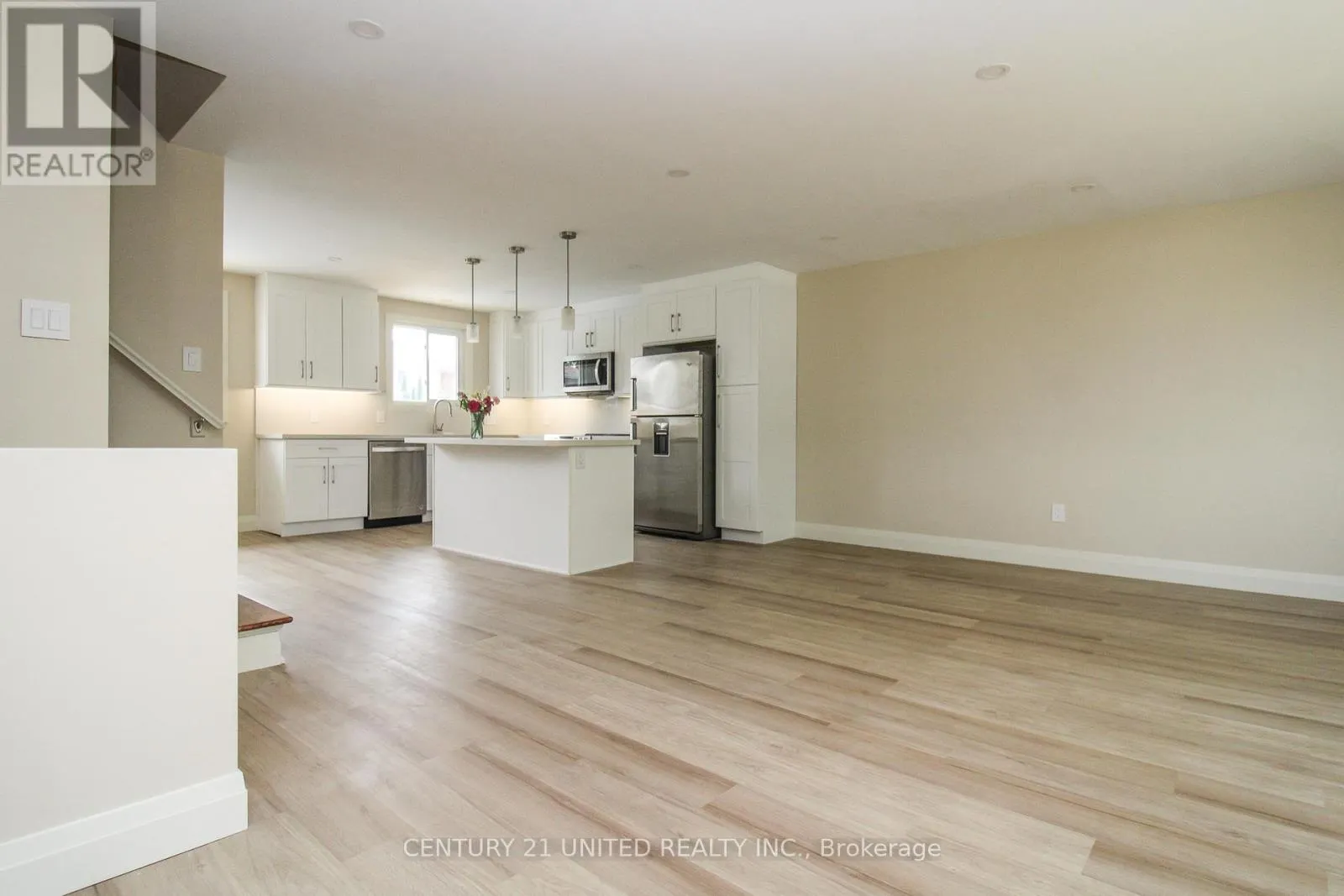 594 SAUGEEN CRESCENT