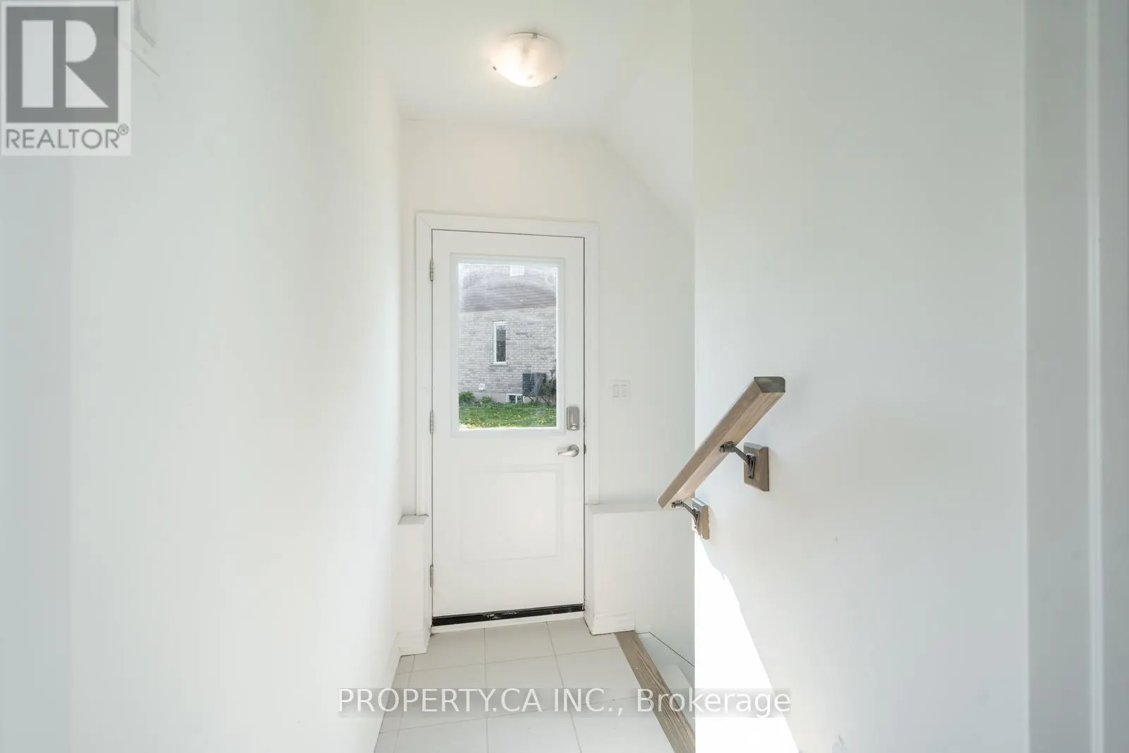 102 BETHUNE AVENUE