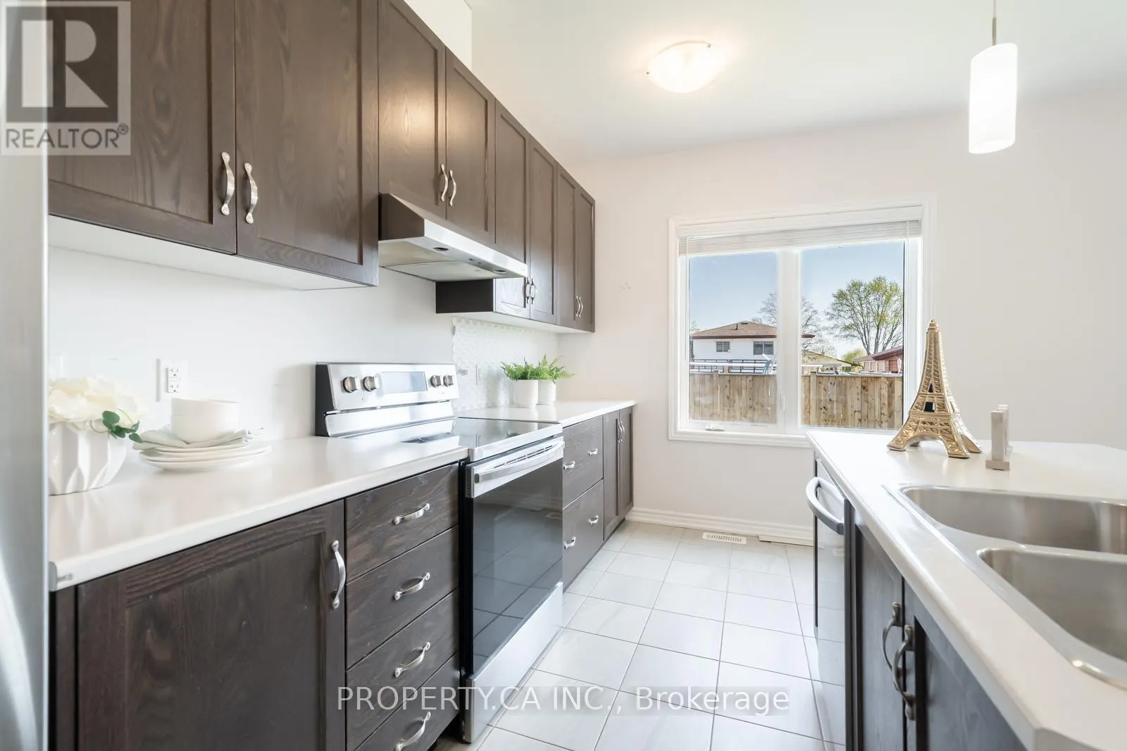 102 BETHUNE AVENUE