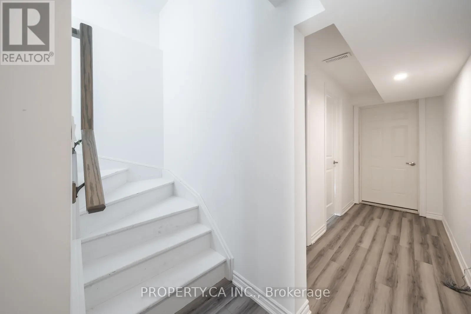 102 BETHUNE AVENUE