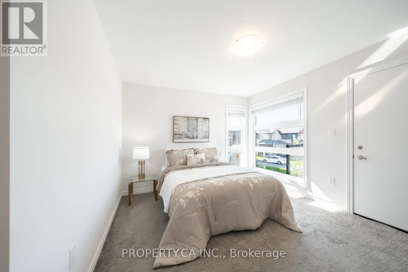 102 BETHUNE AVENUE