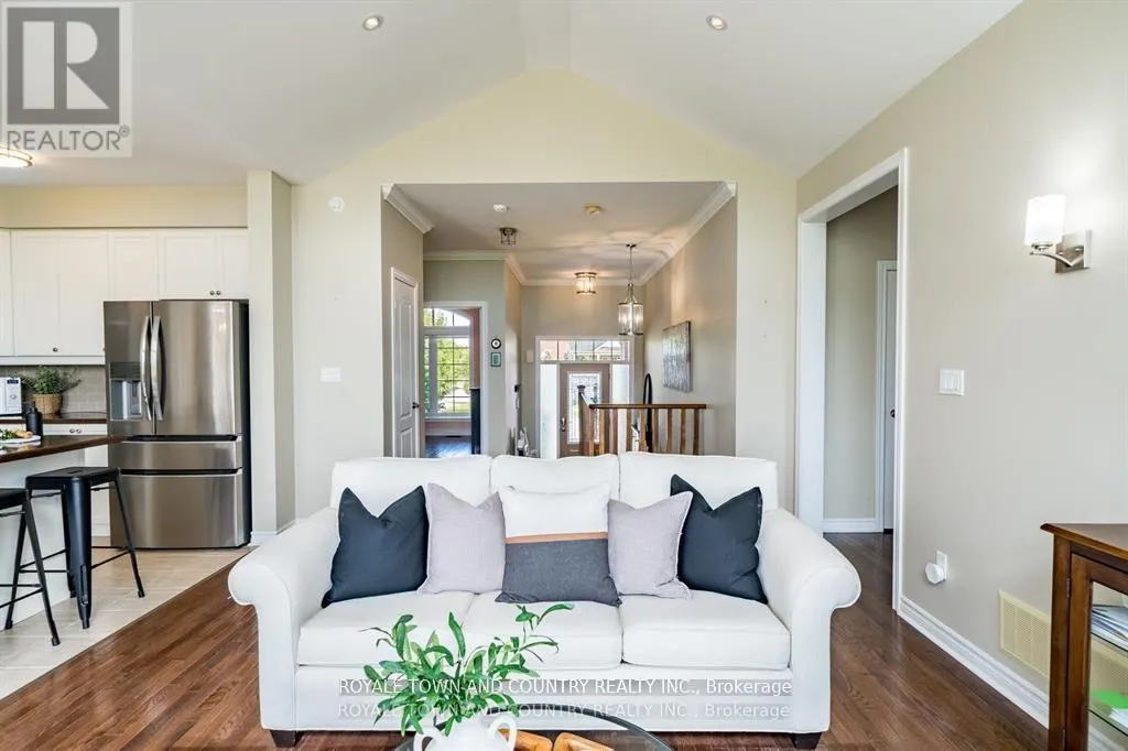 17 LOGAN LANE