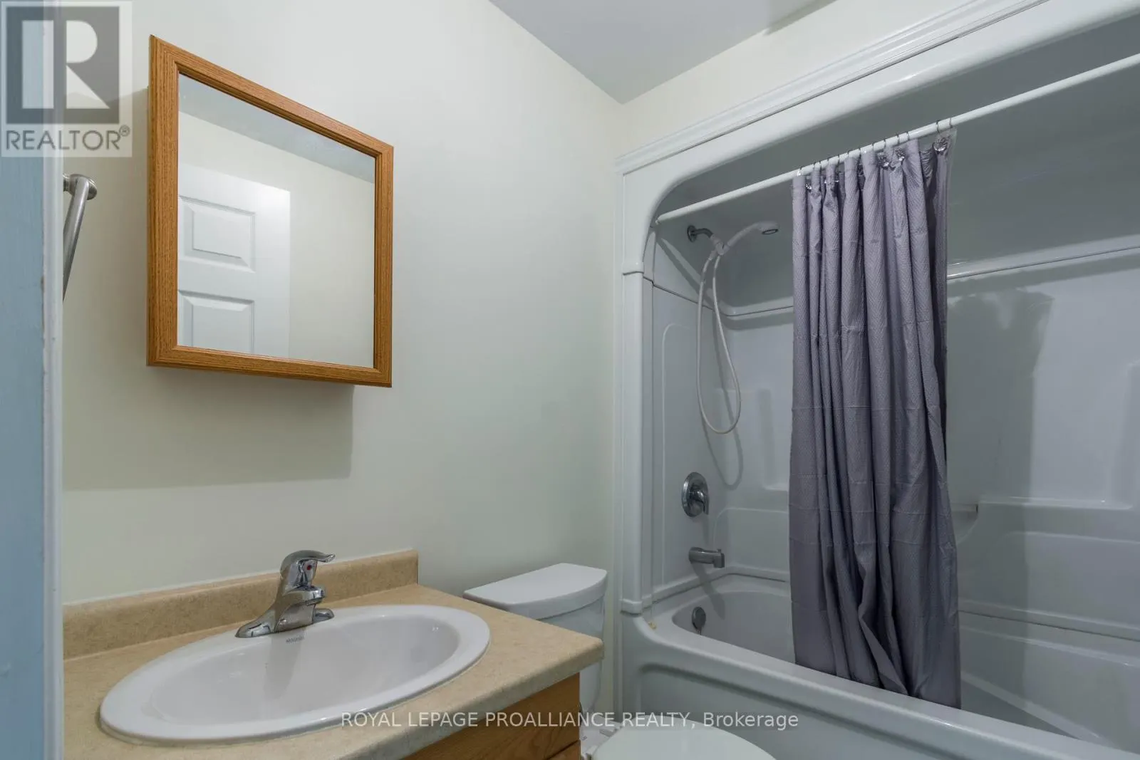 15D GROSS STREET