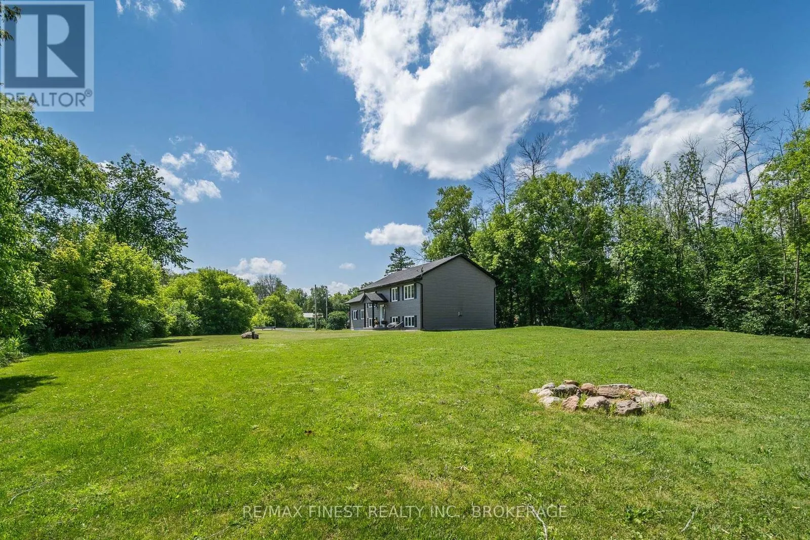 1524 LAKE ROAD