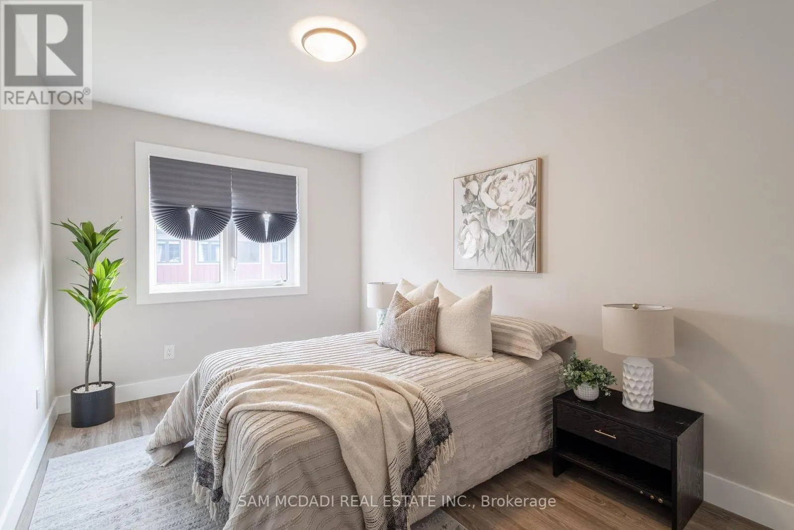 121 BLACK WILLOW CRESCENT