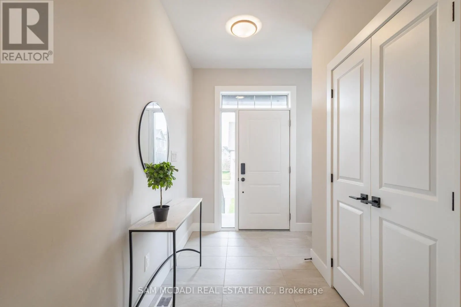 121 BLACK WILLOW CRESCENT
