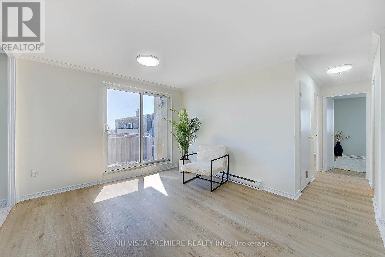 602 - 1102 JALNA BOULEVARD, #602