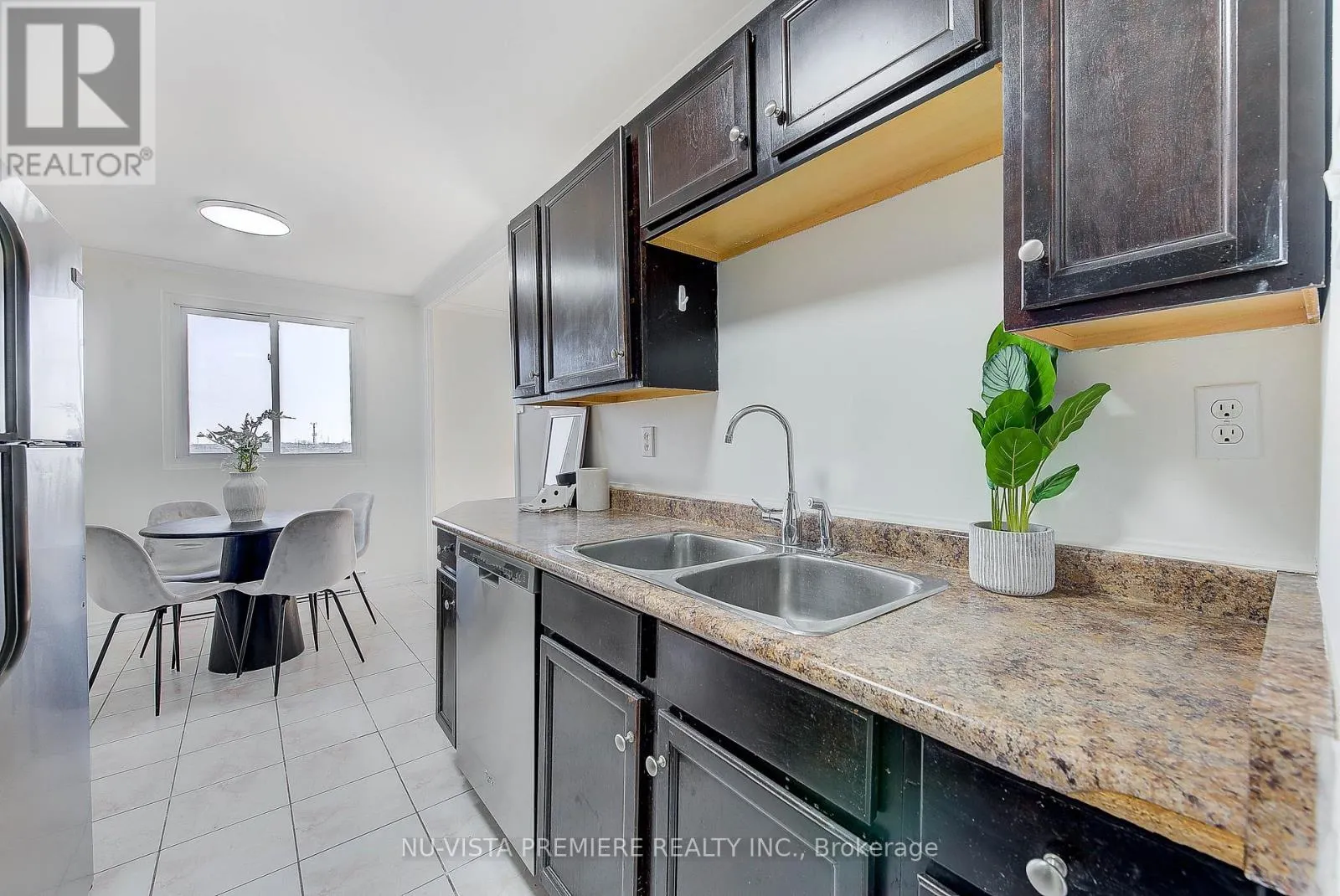 602 - 1102 JALNA BOULEVARD, #602