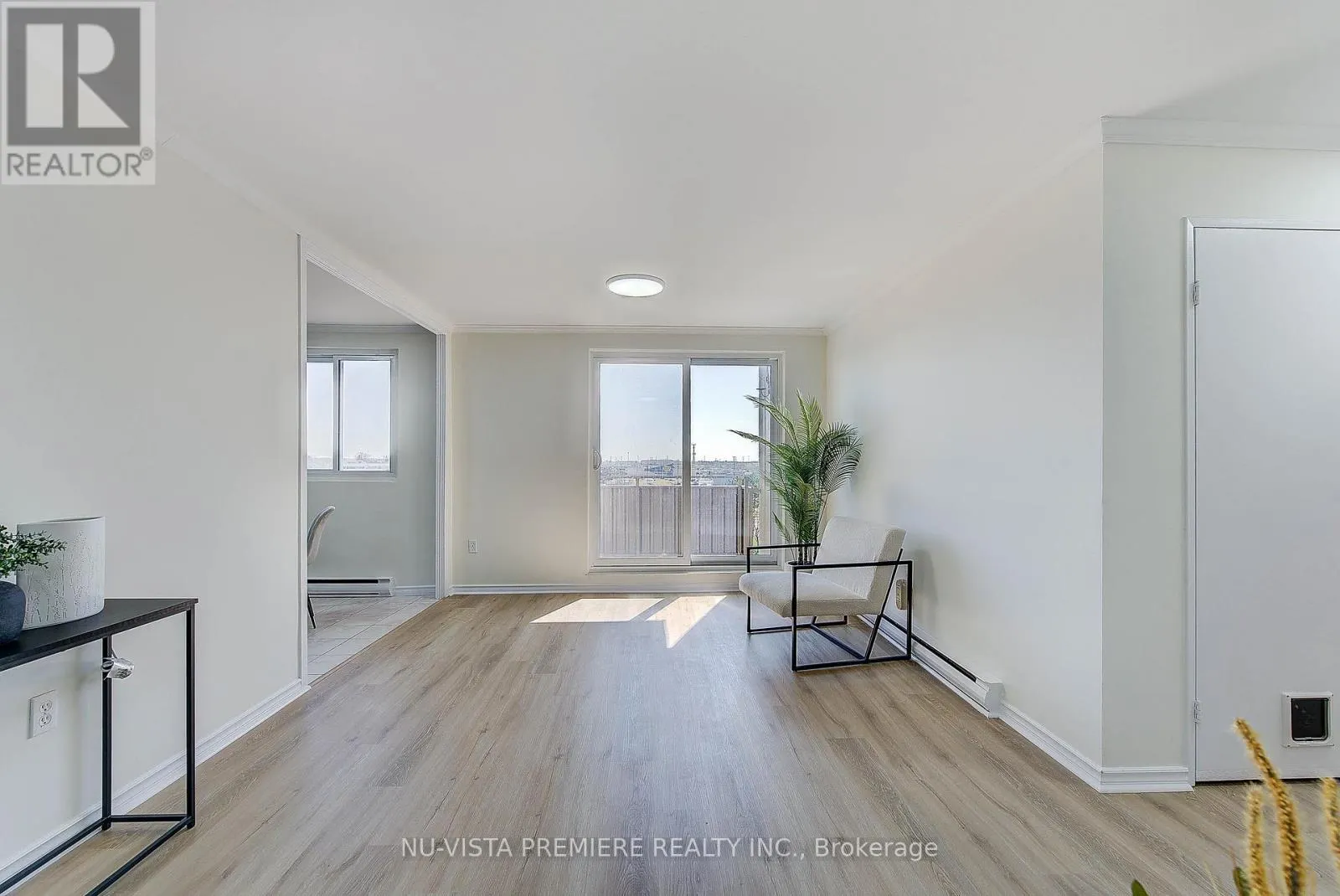 602 - 1102 JALNA BOULEVARD, #602
